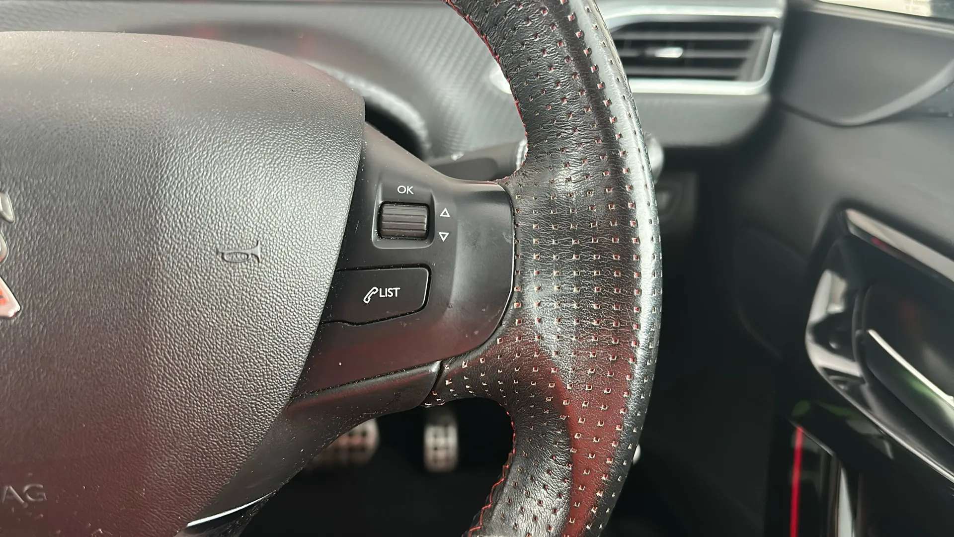 2019 PEUGEOT 2008 2019 PEUGEOT 2008