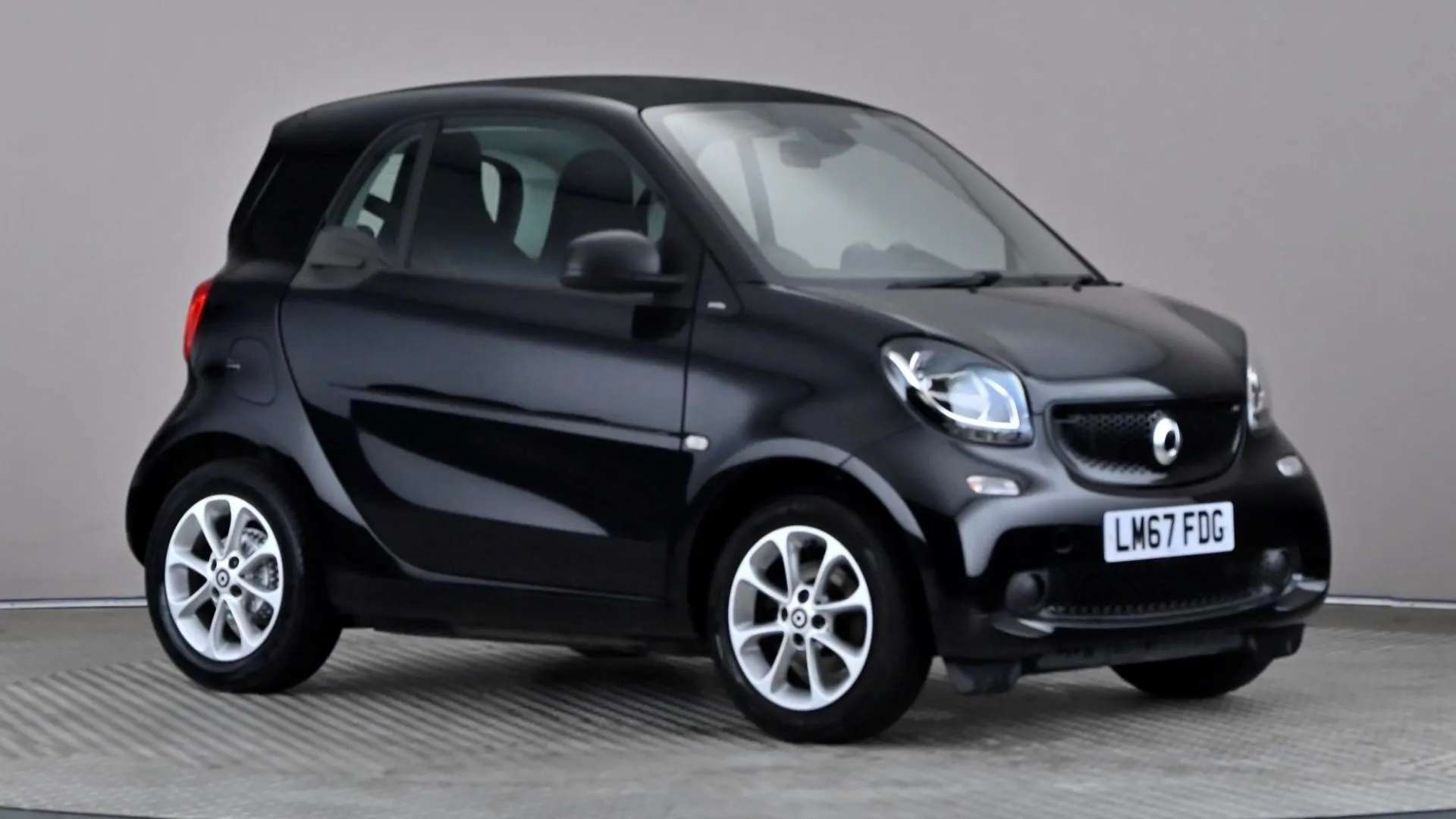 A 2017 SMART FORTWO COUPE 1.0 Passion Auto A 2017 SMART FORTWO COUPE 1.0 Passion Auto