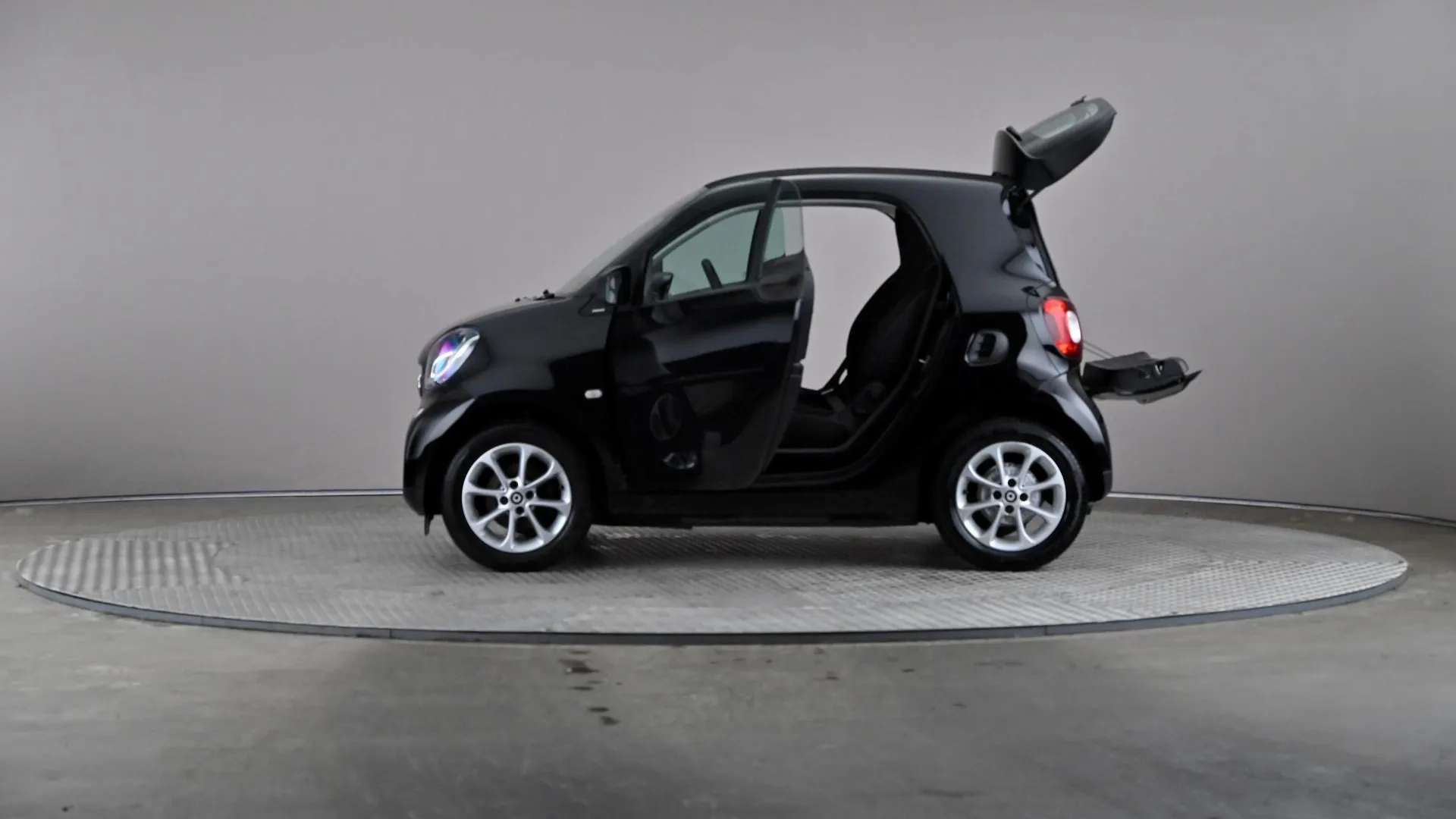 2017 SMART FORTWO COUPE 2017 SMART FORTWO COUPE