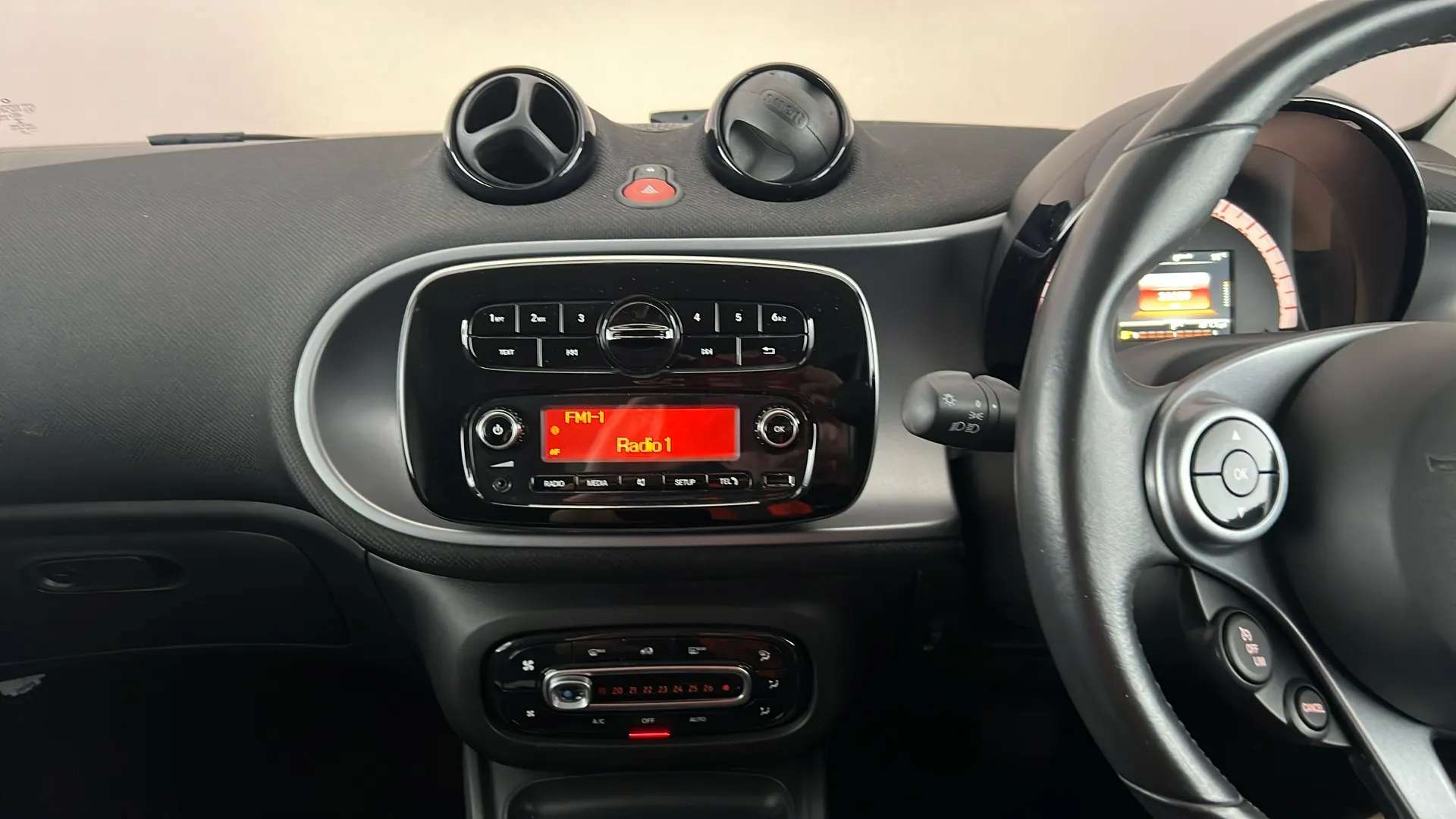 2017 SMART FORTWO COUPE 2017 SMART FORTWO COUPE
