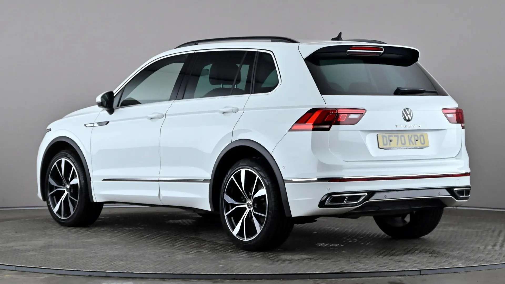 A 2020 VOLKSWAGEN TIGUAN 1.5 TSI 150 R-Line DSG A 2020 VOLKSWAGEN TIGUAN 1.5 TSI 150 R-Line DSG