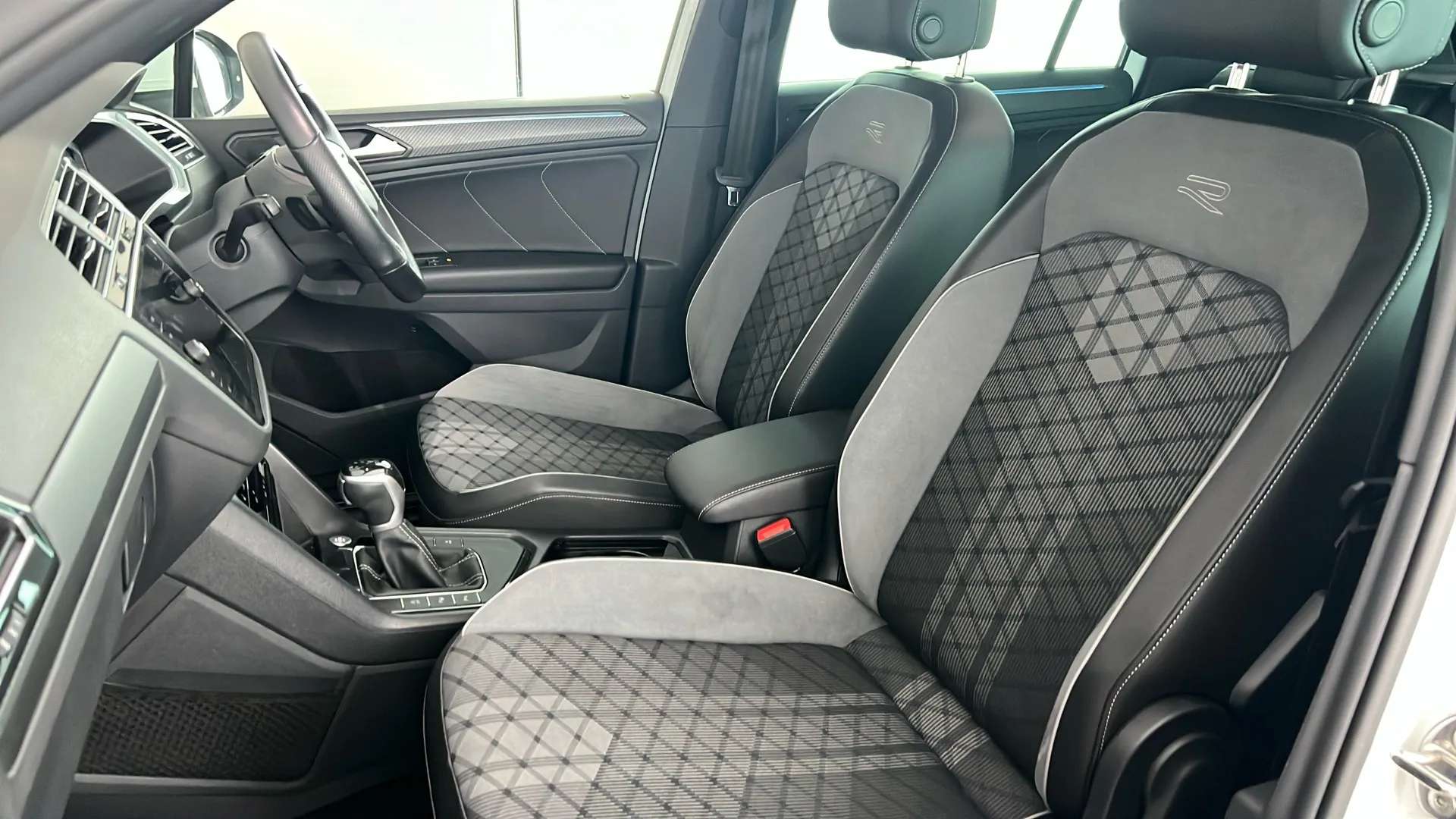 2020 VOLKSWAGEN TIGUAN 2020 VOLKSWAGEN TIGUAN