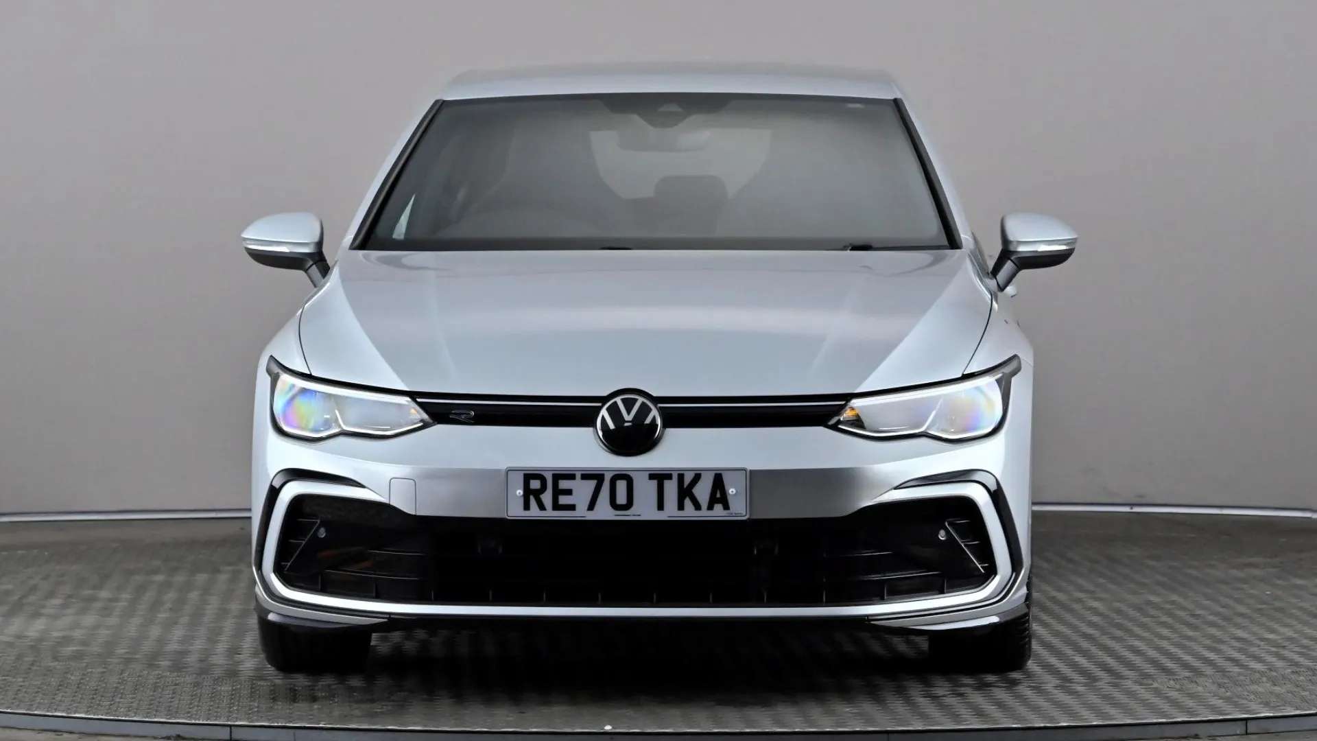 A 2020 VOLKSWAGEN GOLF 1.5 eTSI 150 R-Line DSG A 2020 VOLKSWAGEN GOLF 1.5 eTSI 150 R-Line DSG