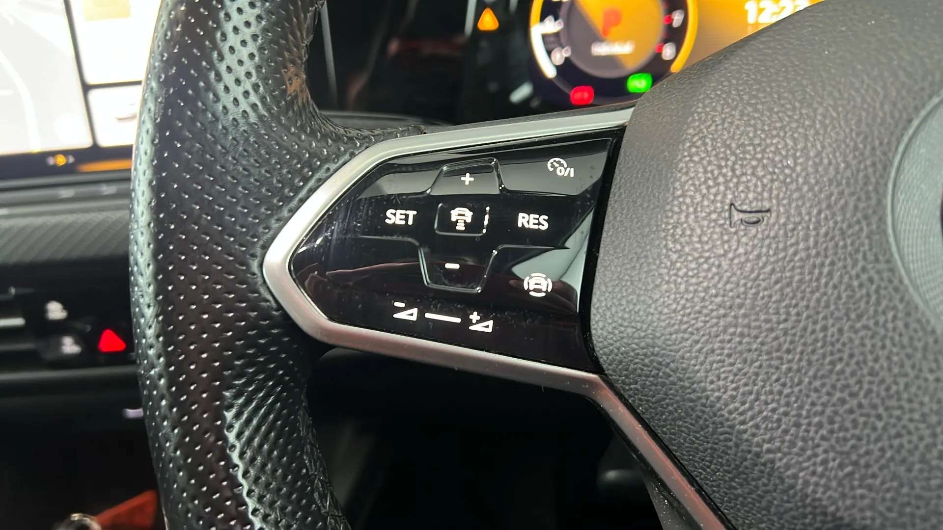 2020 VOLKSWAGEN GOLF 2020 VOLKSWAGEN GOLF