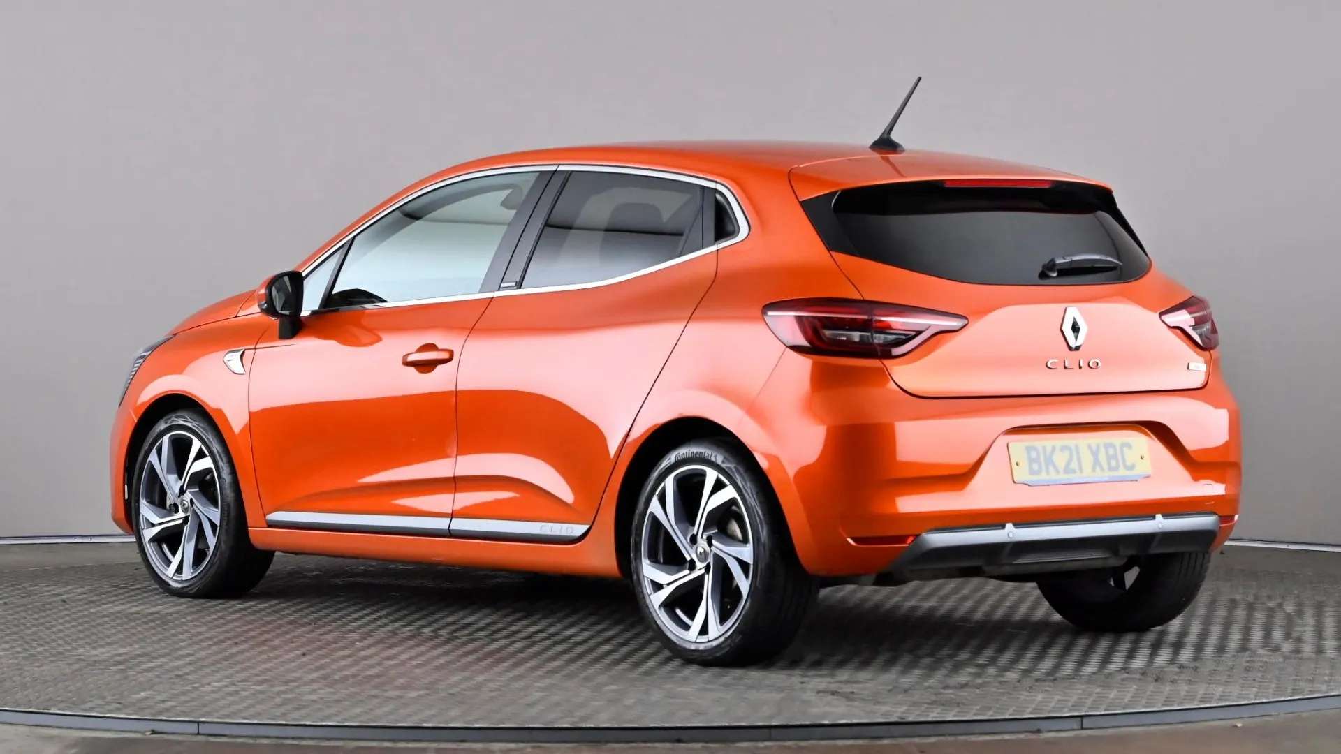 A 2021 RENAULT CLIO 1.6 E-TECH Hybrid 140 RS Line Auto A 2021 RENAULT CLIO 1.6 E-TECH Hybrid 140 RS Line Auto