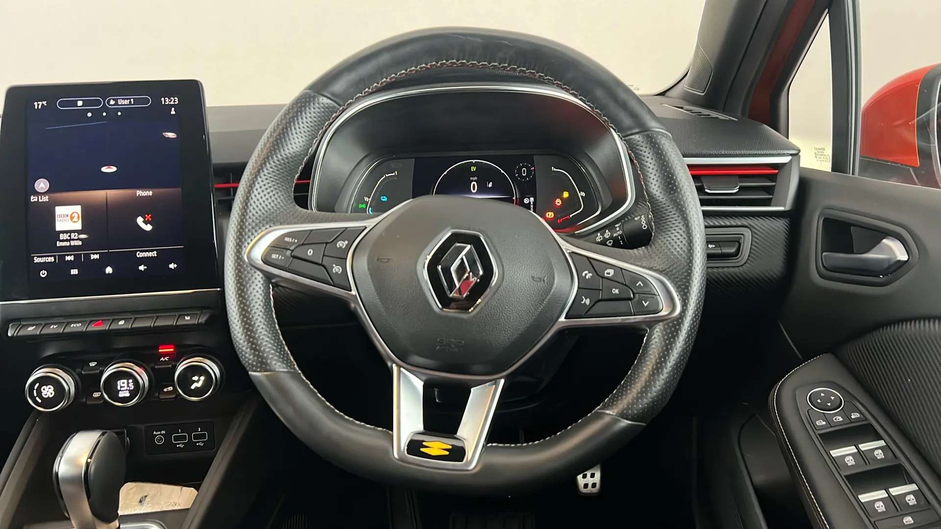 2021 RENAULT CLIO 2021 RENAULT CLIO