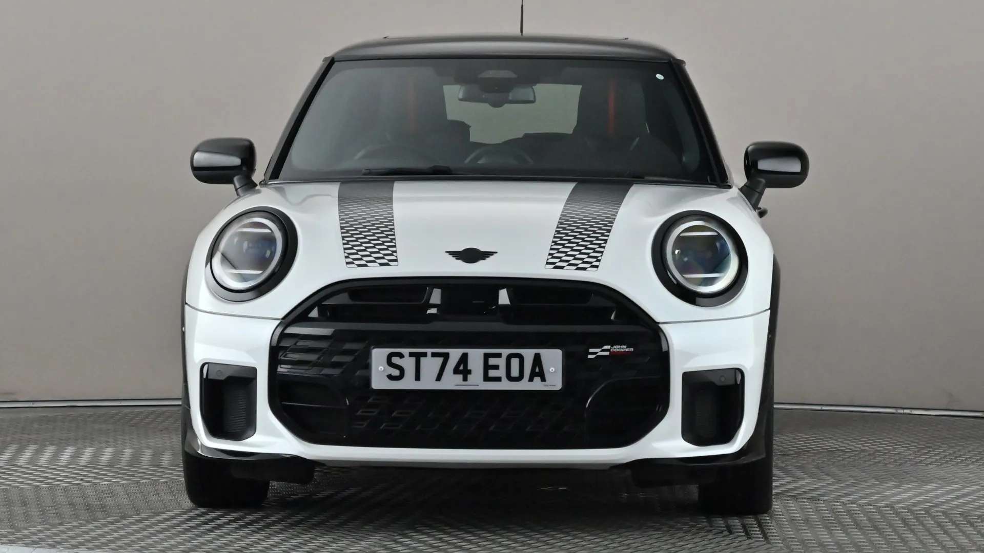 A 2024 MINI COOPER 2.0 S Sport Auto A 2024 MINI COOPER 2.0 S Sport Auto