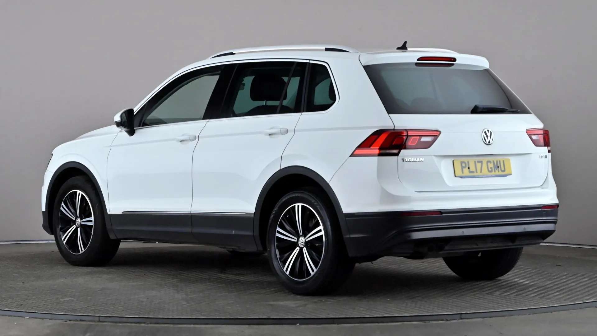 A 2017 VOLKSWAGEN TIGUAN 2.0 TDi 150 SE A 2017 VOLKSWAGEN TIGUAN 2.0 TDi 150 SE
