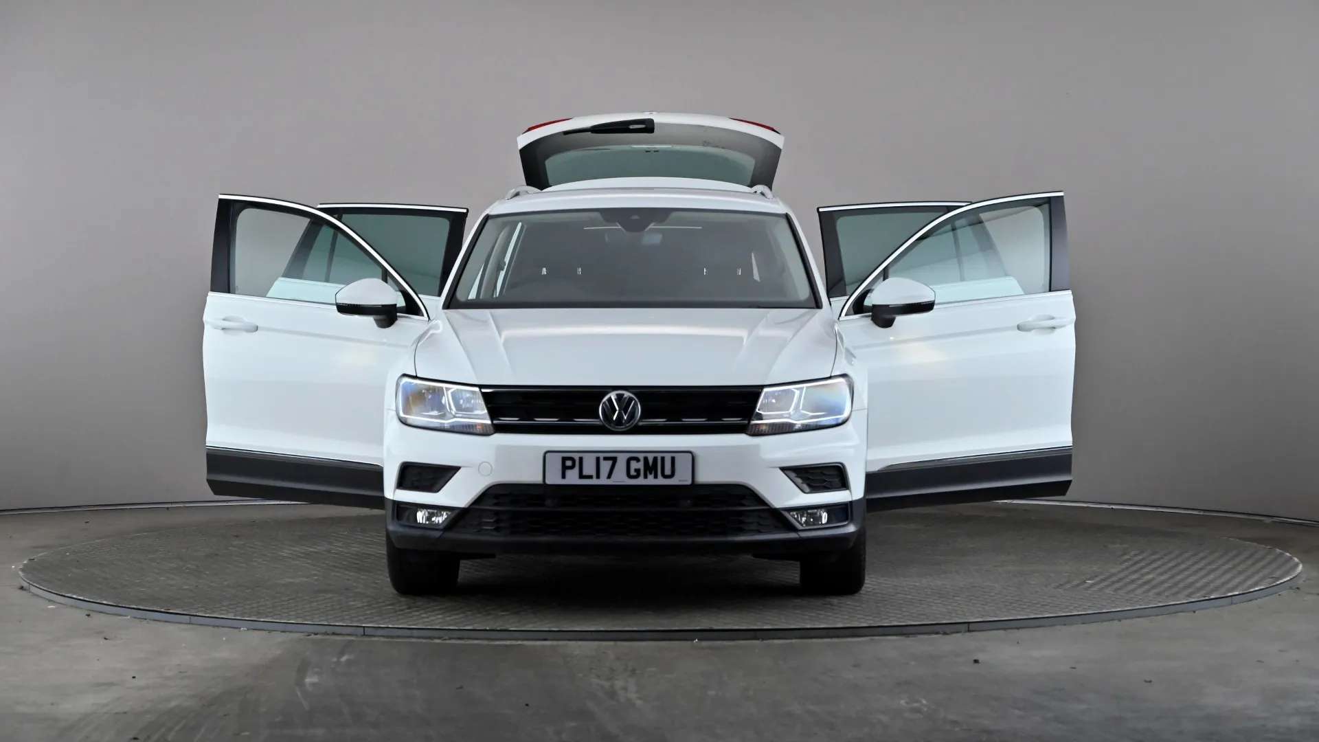 2017 VOLKSWAGEN TIGUAN 2017 VOLKSWAGEN TIGUAN