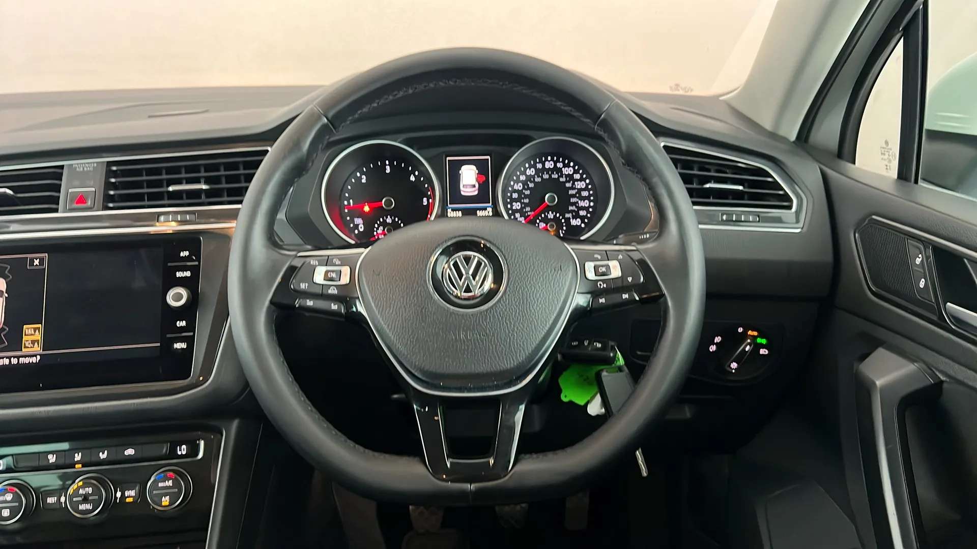 2017 VOLKSWAGEN TIGUAN 2017 VOLKSWAGEN TIGUAN