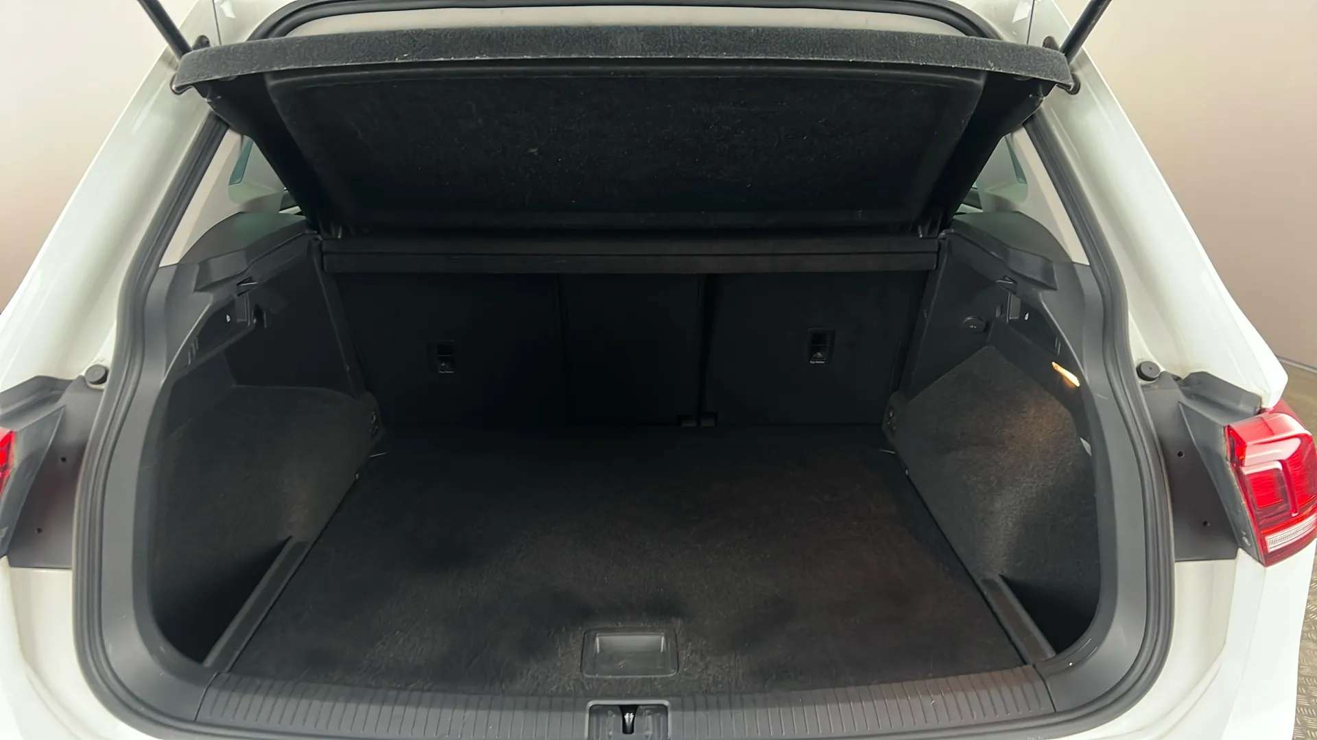 2017 VOLKSWAGEN TIGUAN 2017 VOLKSWAGEN TIGUAN