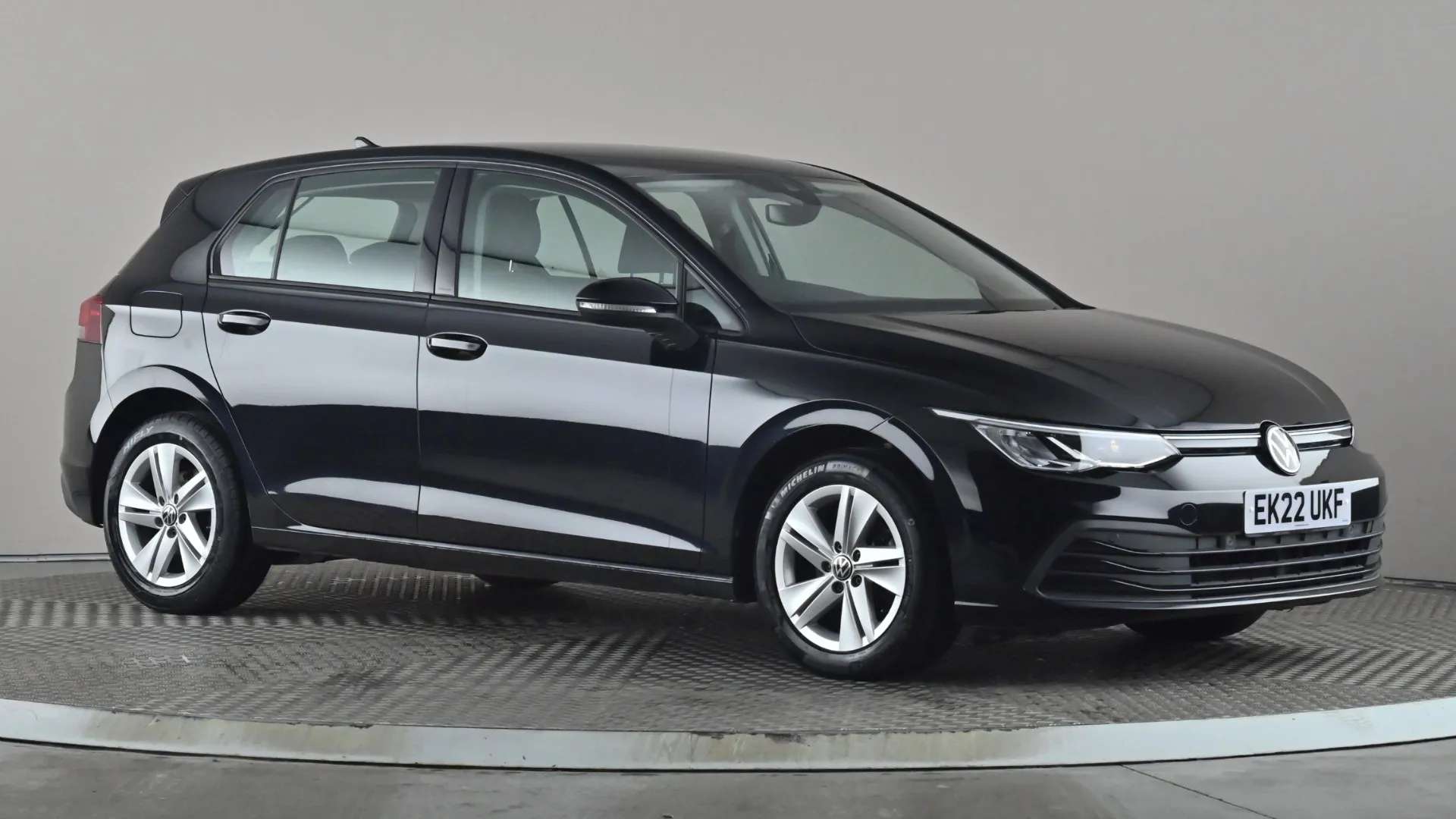 A 2022 VOLKSWAGEN GOLF 2.0 TDI Life DSG A 2022 VOLKSWAGEN GOLF 2.0 TDI Life DSG