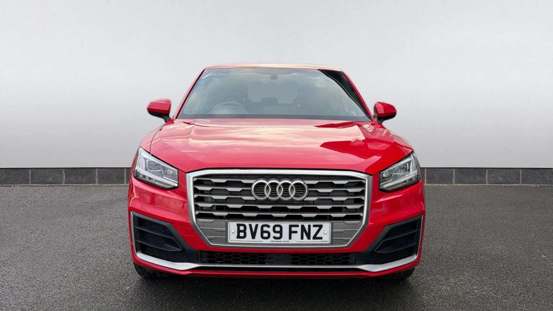 A 2019 AUDI Q2 30 TDI S Line A 2019 AUDI Q2 30 TDI S Line