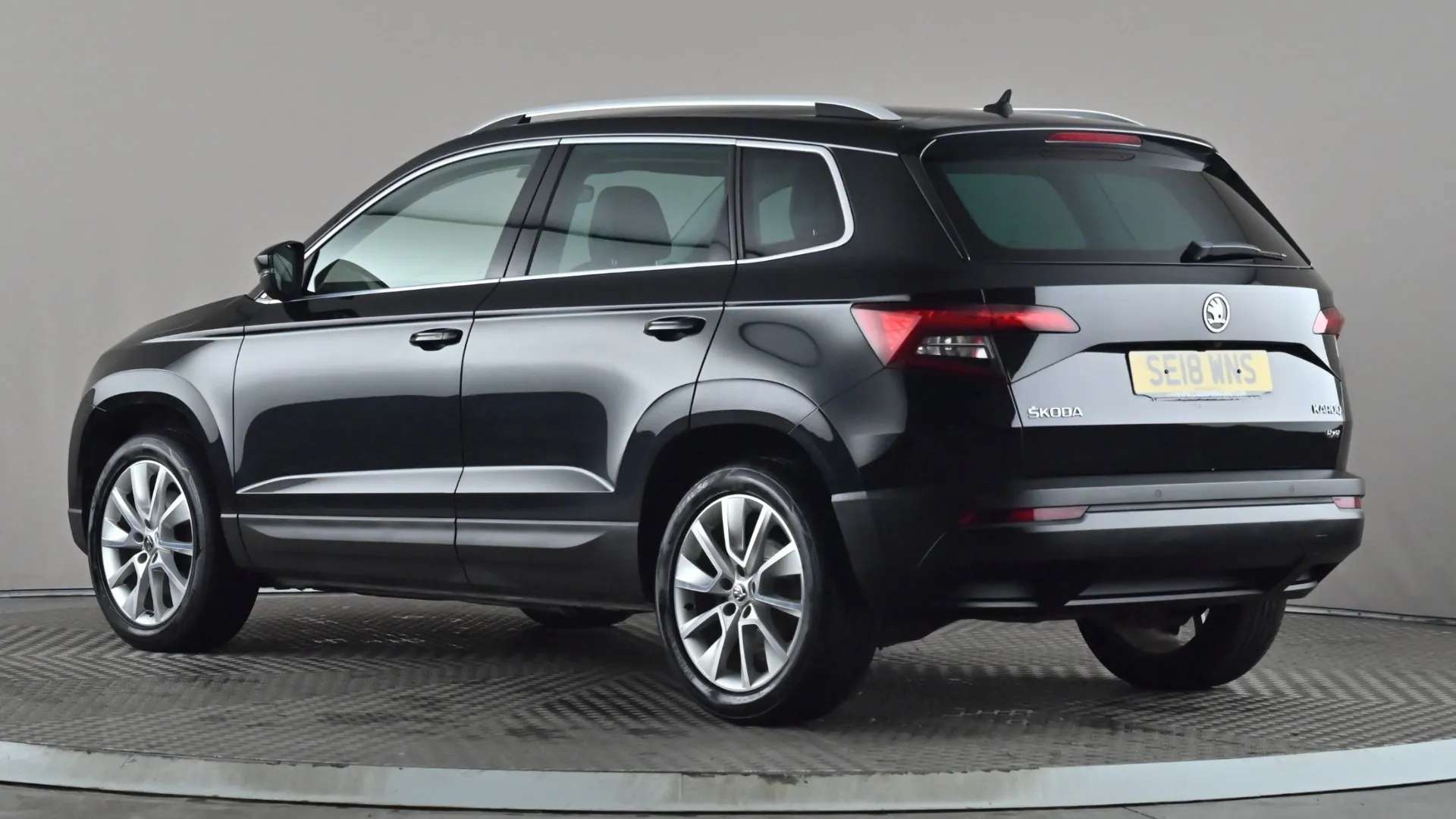 A 2018 SKODA KAROQ 2.0 TDI SE L 4x4 A 2018 SKODA KAROQ 2.0 TDI SE L 4x4