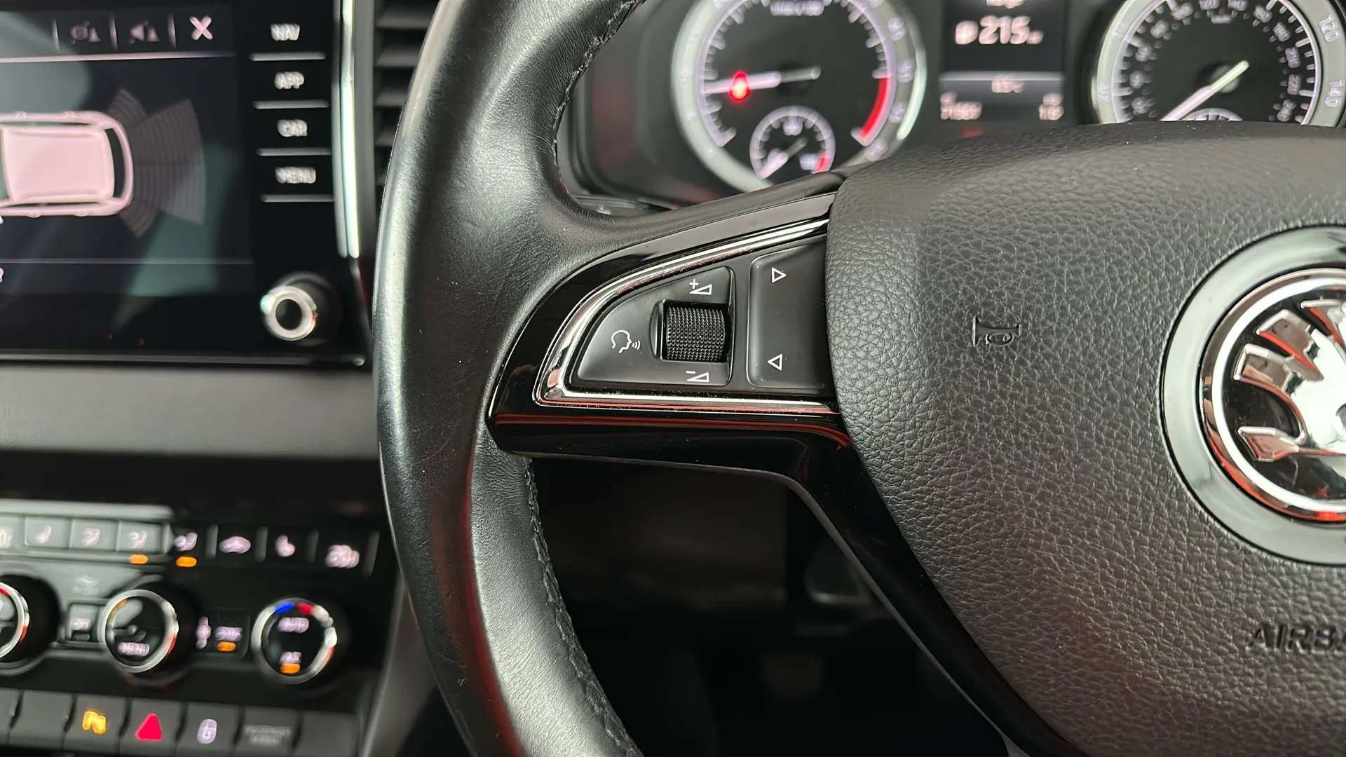 2018 SKODA KAROQ 2018 SKODA KAROQ