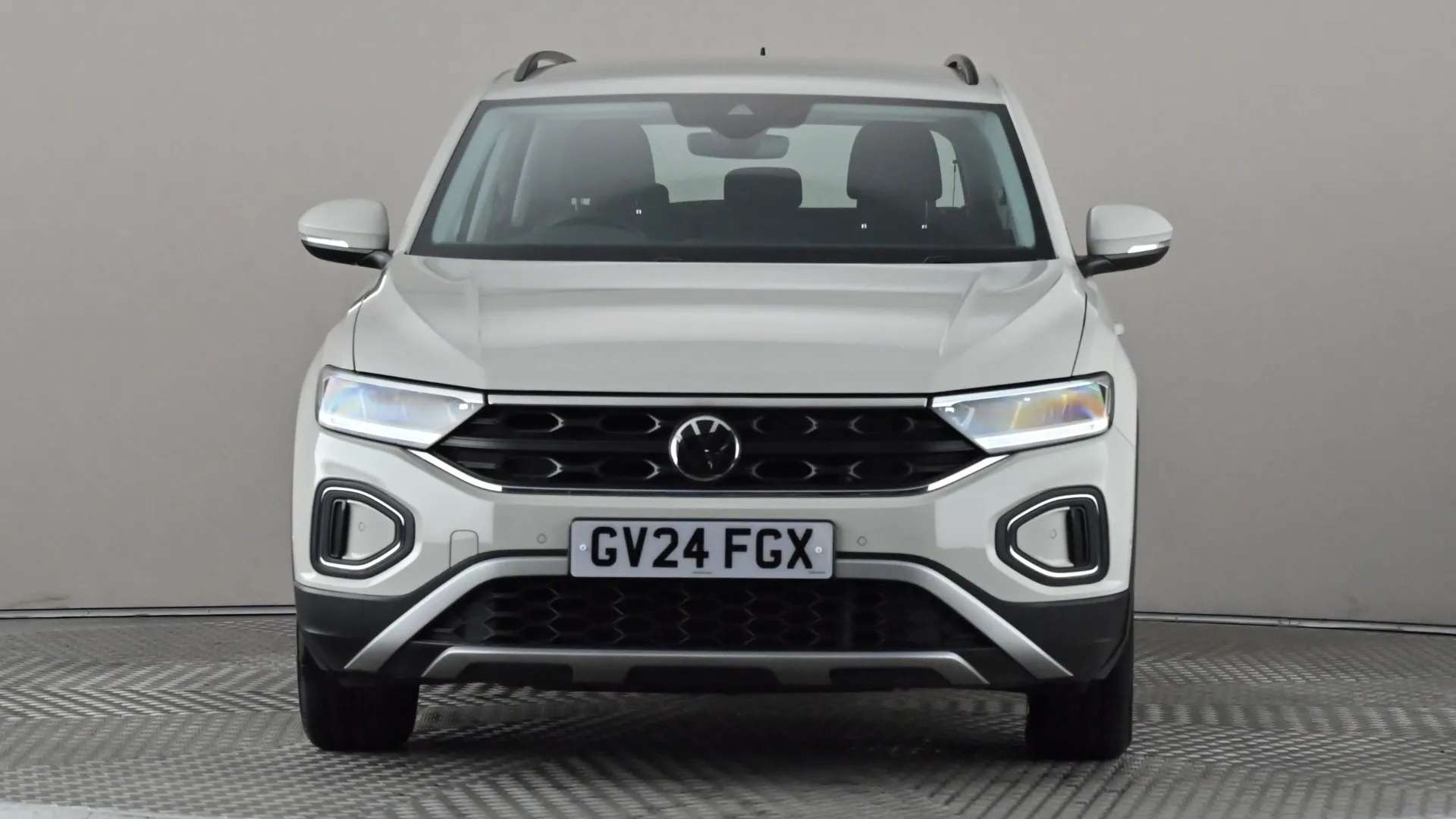 A 2024 VOLKSWAGEN T-ROC 1.0 TSI 115 Life A 2024 VOLKSWAGEN T-ROC 1.0 TSI 115 Life