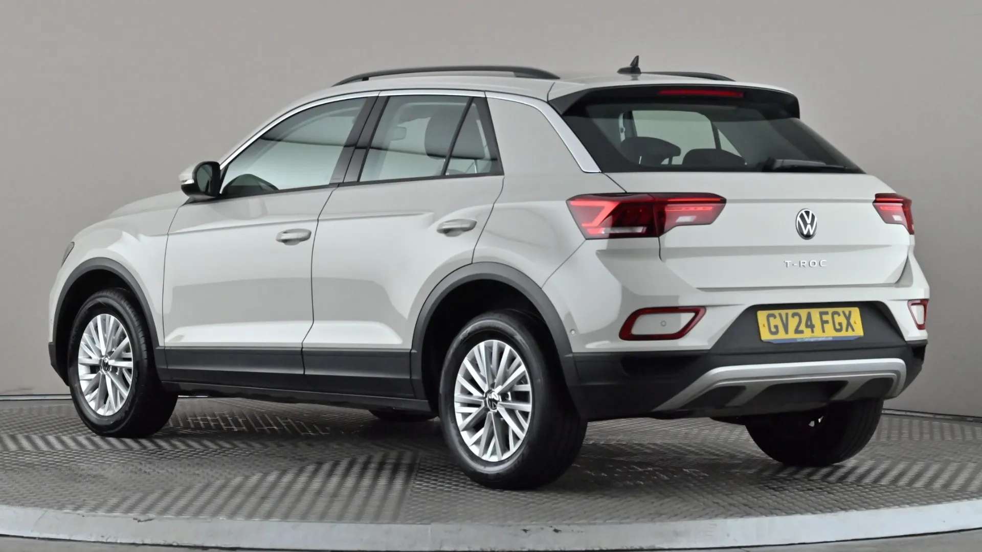 A 2024 VOLKSWAGEN T-ROC 1.0 TSI 115 Life A 2024 VOLKSWAGEN T-ROC 1.0 TSI 115 Life