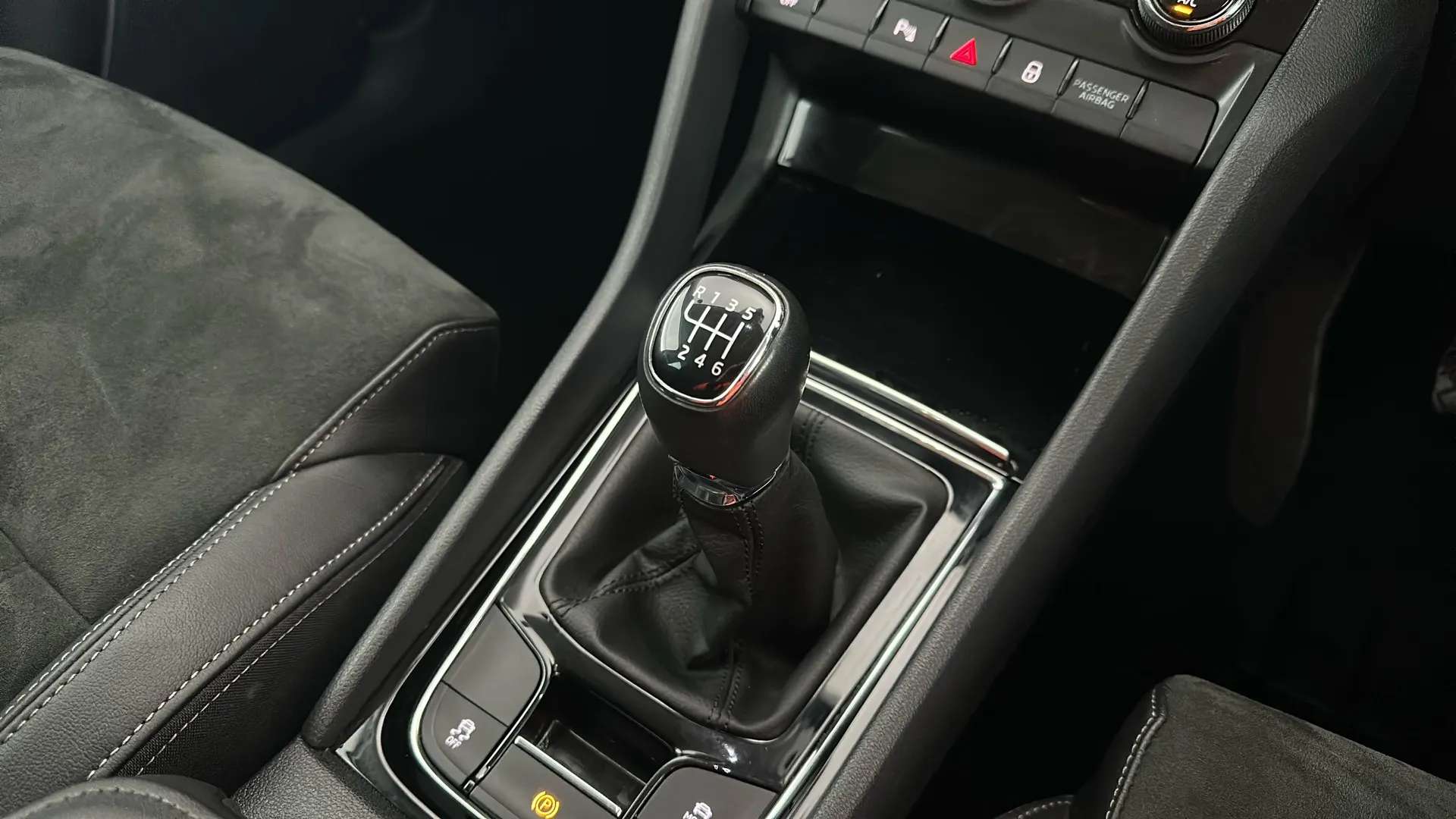 2024 SKODA KAROQ 2024 SKODA KAROQ