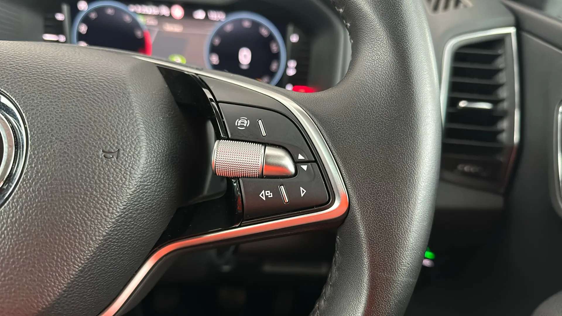2024 SKODA KAROQ 2024 SKODA KAROQ