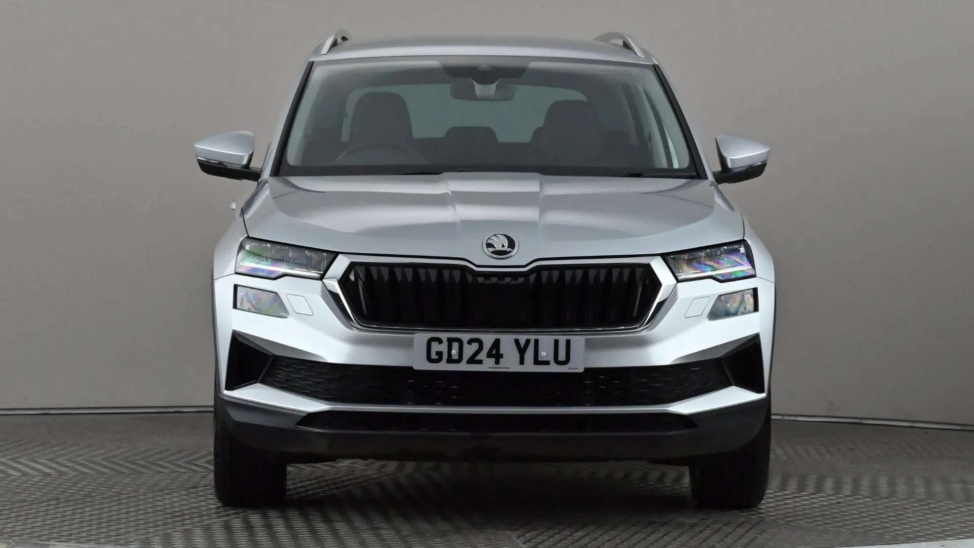 A 2024 SKODA KAROQ 1.0 TSI 116 SE L A 2024 SKODA KAROQ 1.0 TSI 116 SE L