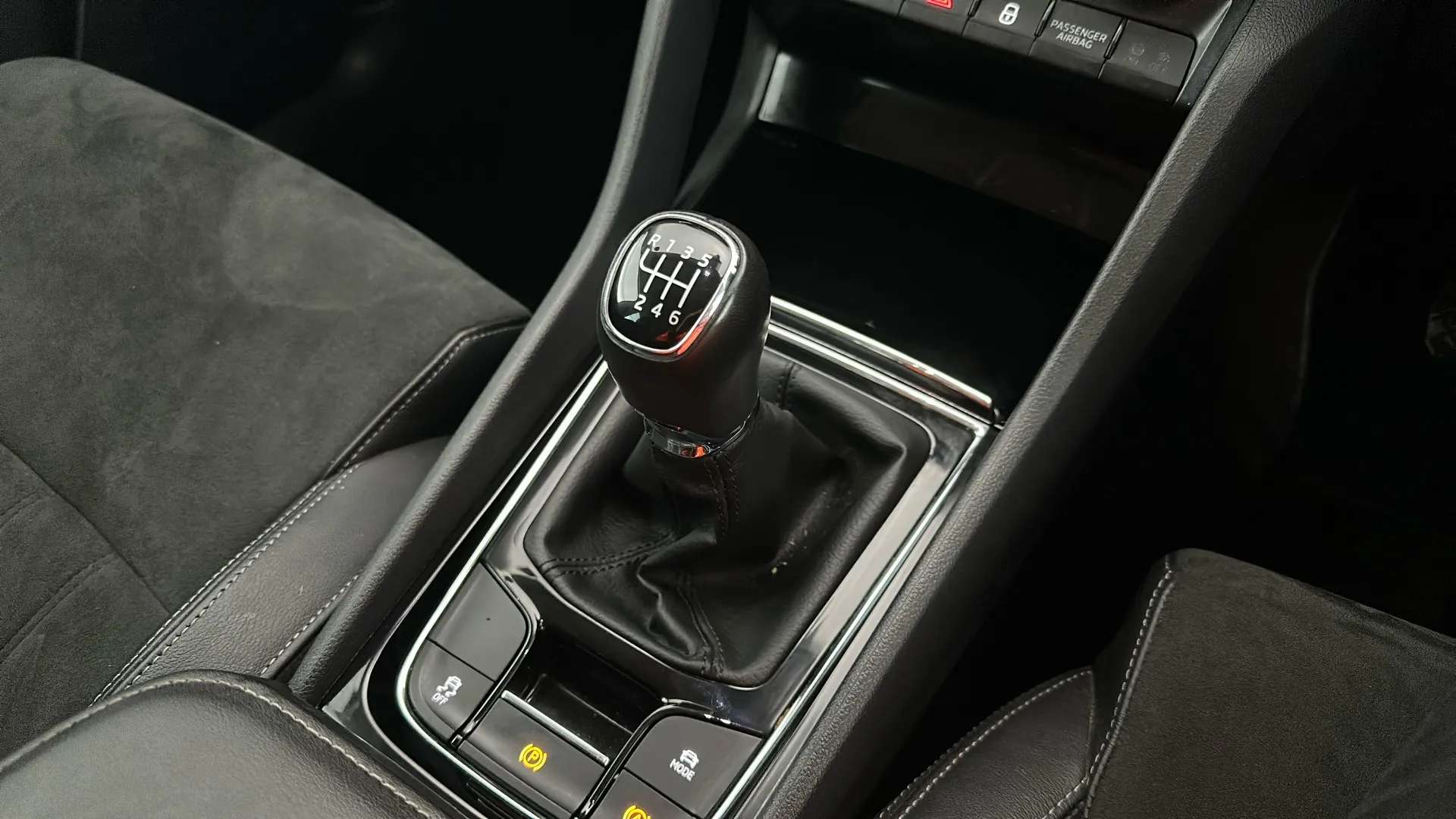 2024 SKODA KAROQ 2024 SKODA KAROQ