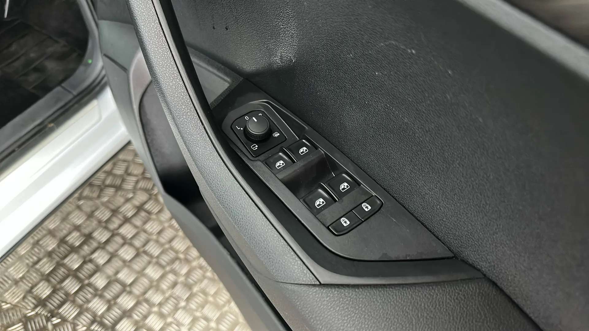 2024 SKODA KAROQ 2024 SKODA KAROQ