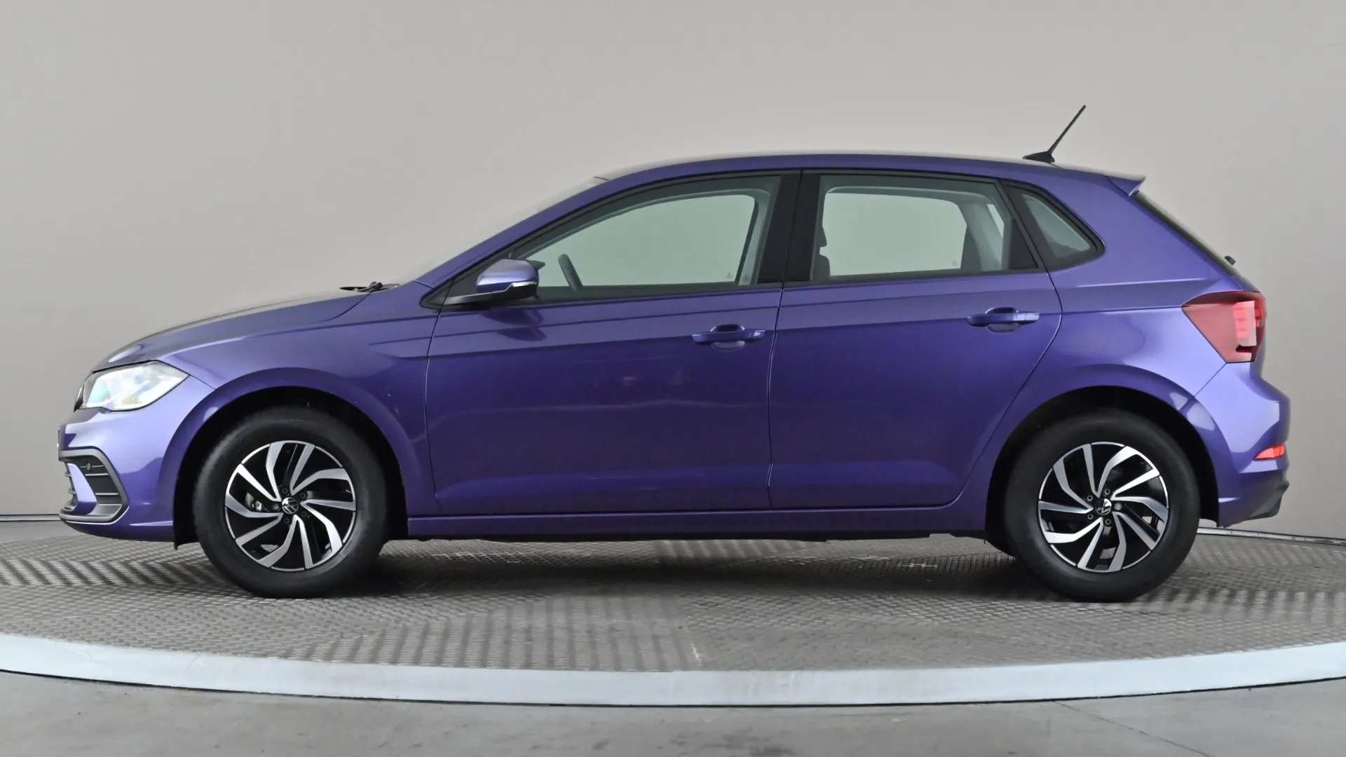 A 2023 VOLKSWAGEN POLO 1.0 TSI Life DSG A 2023 VOLKSWAGEN POLO 1.0 TSI Life DSG