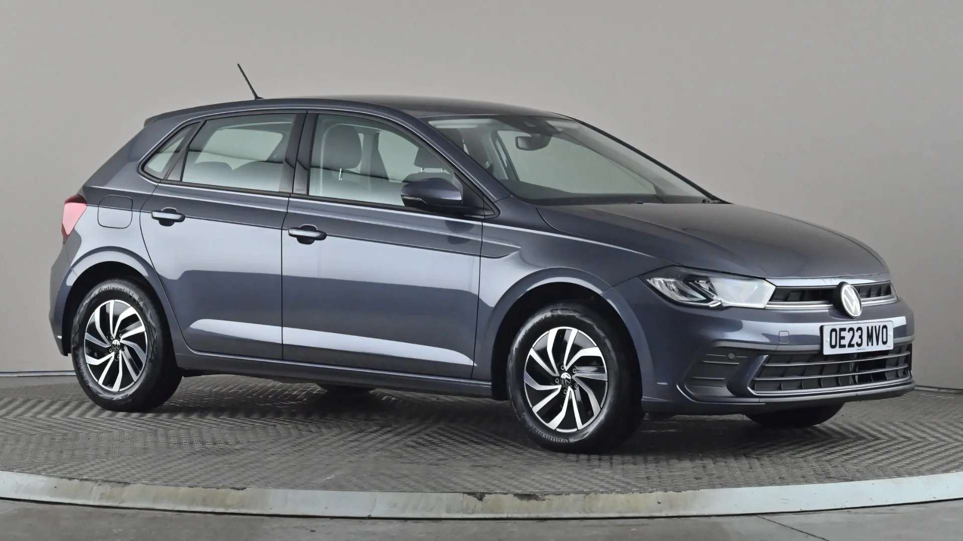 A 2023 VOLKSWAGEN POLO 1.0 TSI Life DSG A 2023 VOLKSWAGEN POLO 1.0 TSI Life DSG