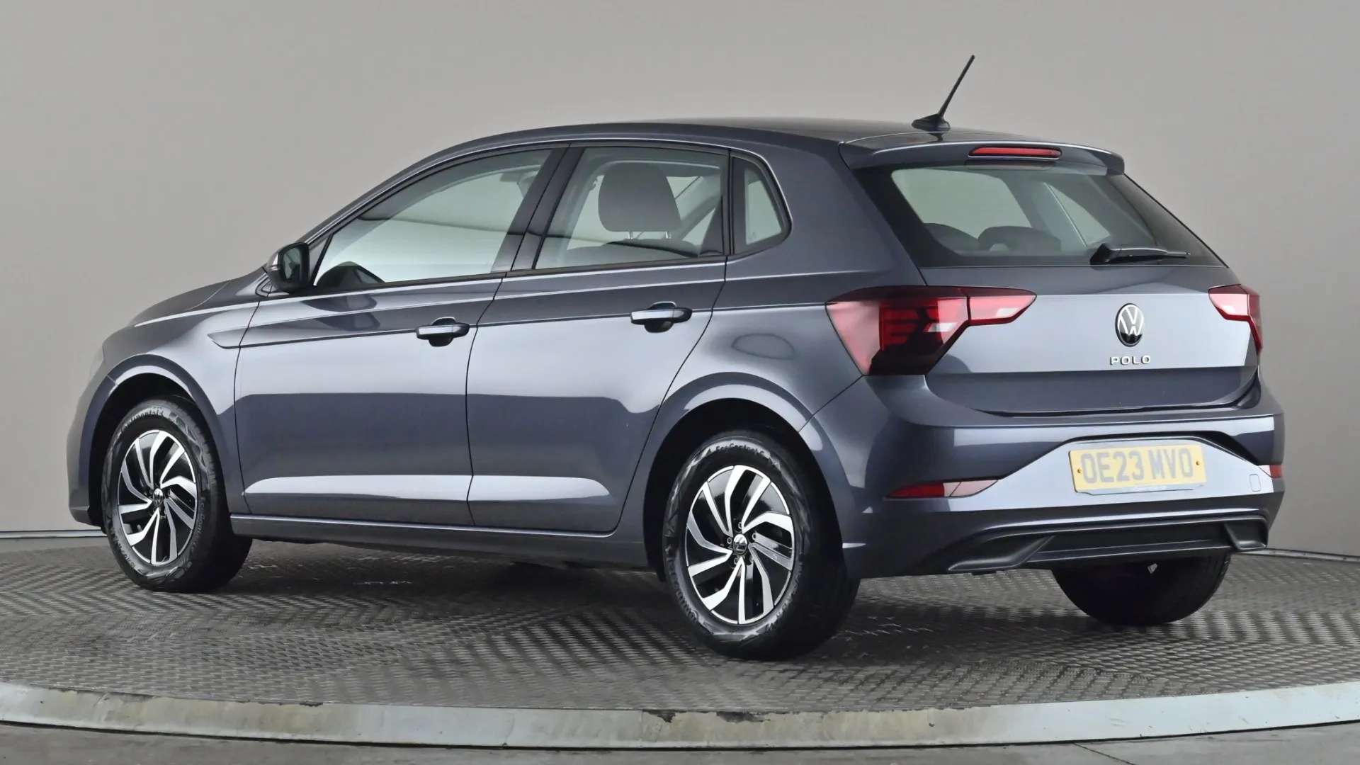 A 2023 VOLKSWAGEN POLO 1.0 TSI Life DSG A 2023 VOLKSWAGEN POLO 1.0 TSI Life DSG