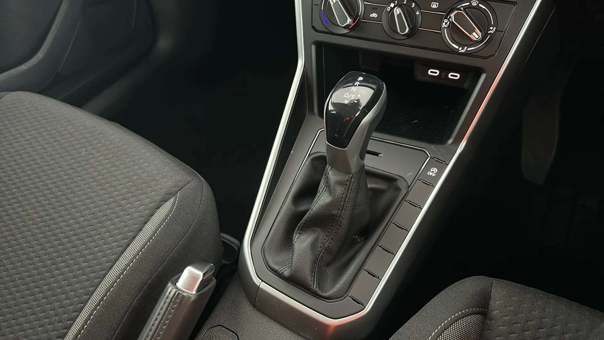 2023 VOLKSWAGEN POLO 2023 VOLKSWAGEN POLO