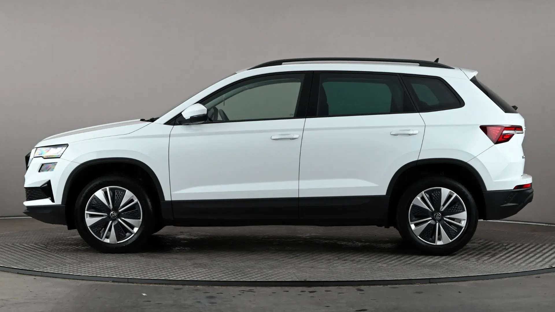 A 2023 SKODA KAROQ 1.0 TSI SE Drive A 2023 SKODA KAROQ 1.0 TSI SE Drive