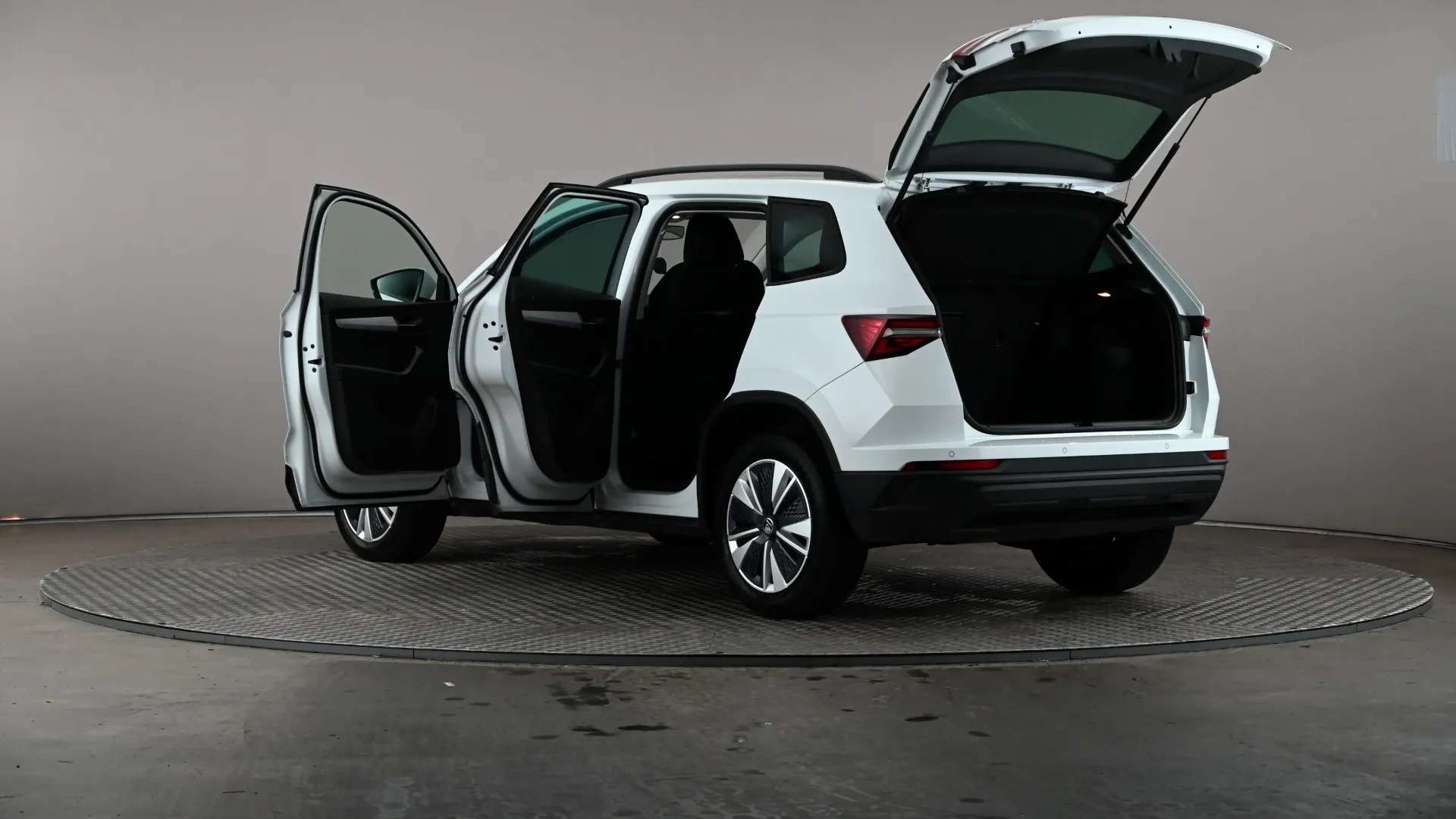 2023 SKODA KAROQ 2023 SKODA KAROQ