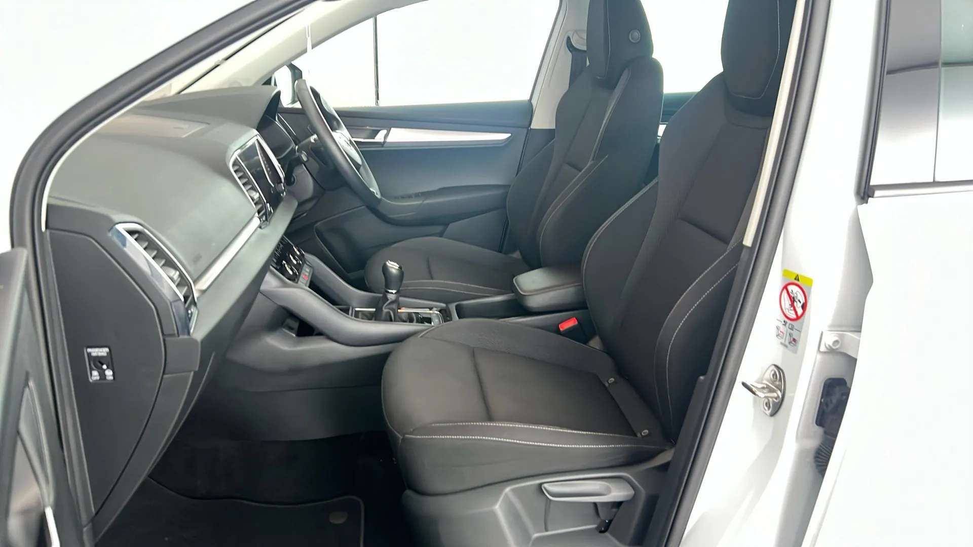 2023 SKODA KAROQ 2023 SKODA KAROQ