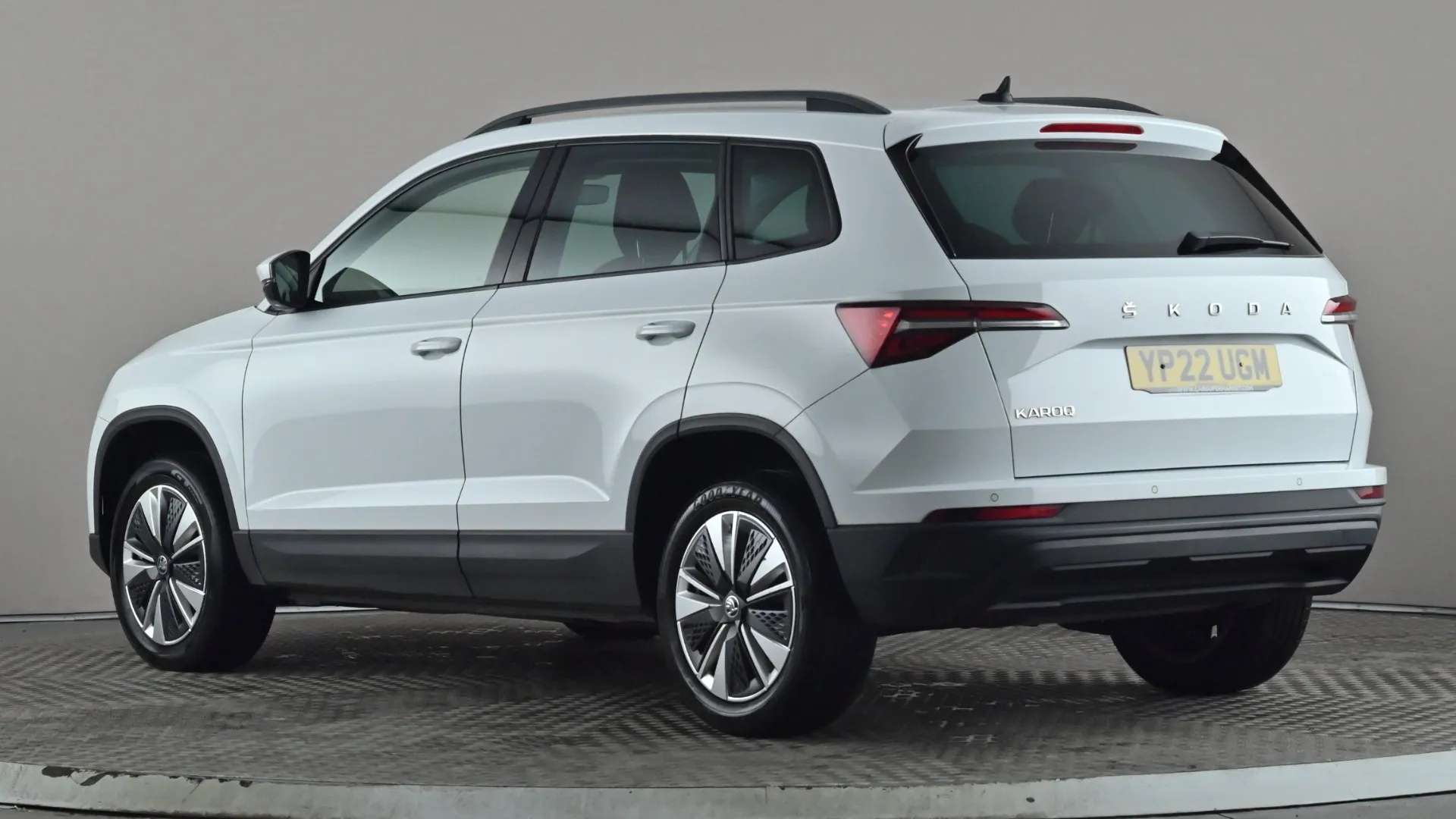 A 2022 SKODA KAROQ 1.0 TSI SE Drive A 2022 SKODA KAROQ 1.0 TSI SE Drive
