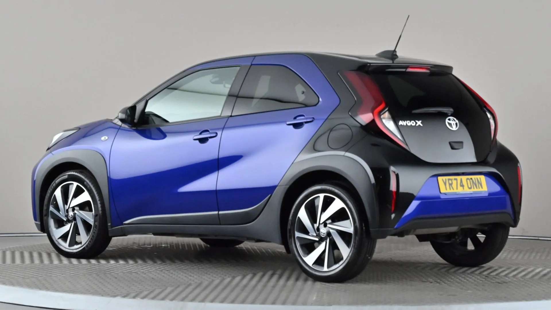 A 2024 TOYOTA AYGO X 1.0 VVT-i Edge A 2024 TOYOTA AYGO X 1.0 VVT-i Edge