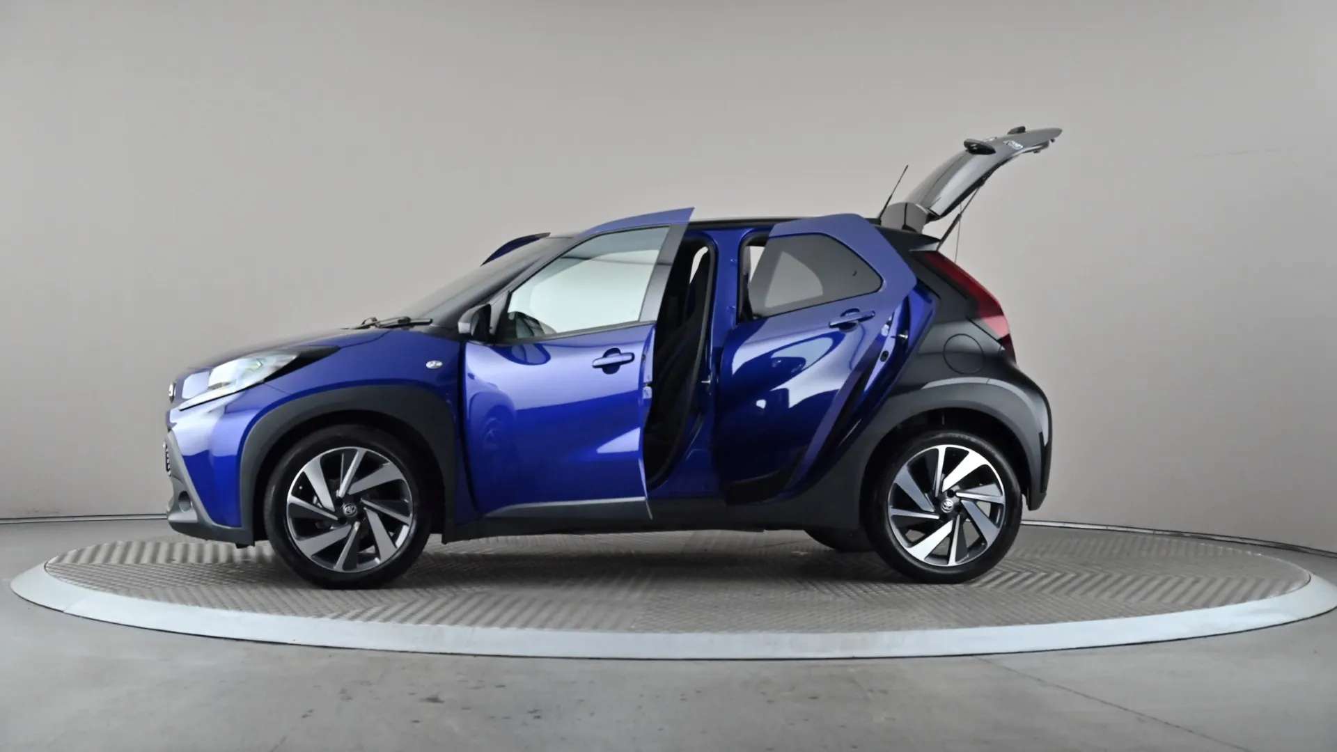 2024 TOYOTA AYGO X 2024 TOYOTA AYGO X