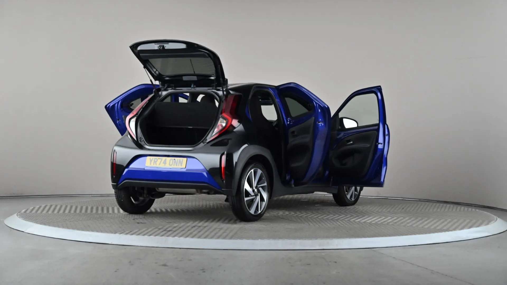2024 TOYOTA AYGO X 2024 TOYOTA AYGO X