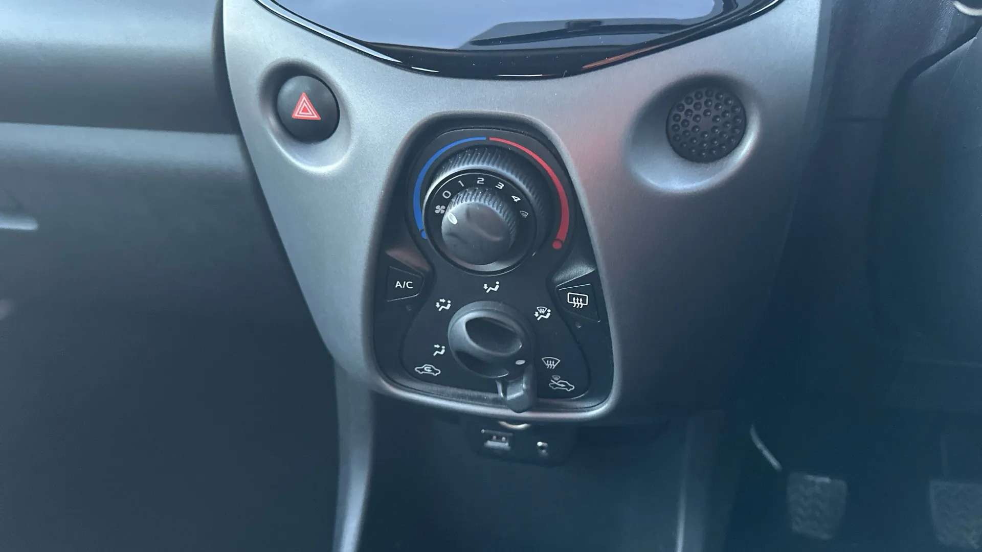 2019 TOYOTA AYGO 2019 TOYOTA AYGO