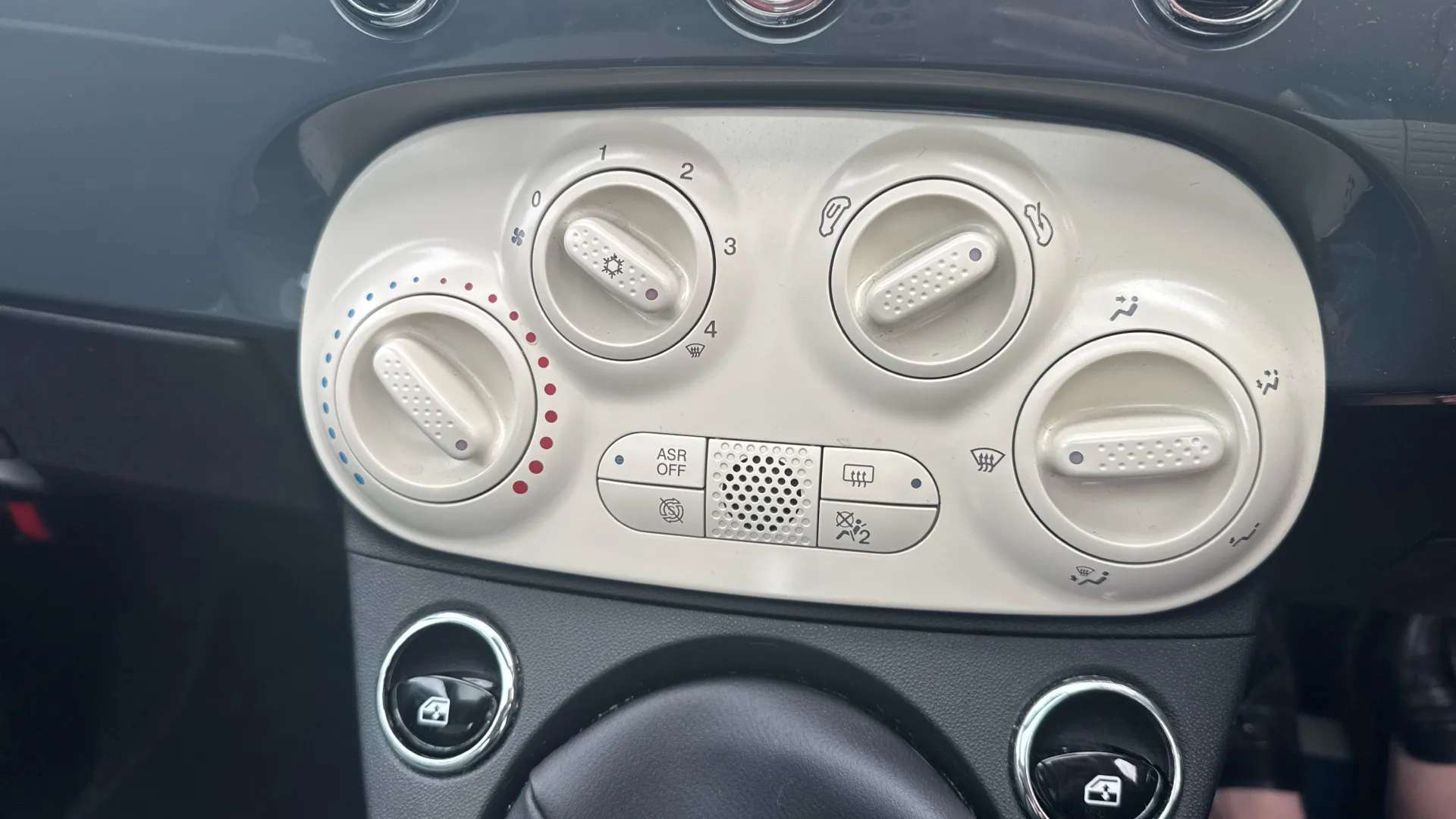 2019 FIAT 500 2019 FIAT 500