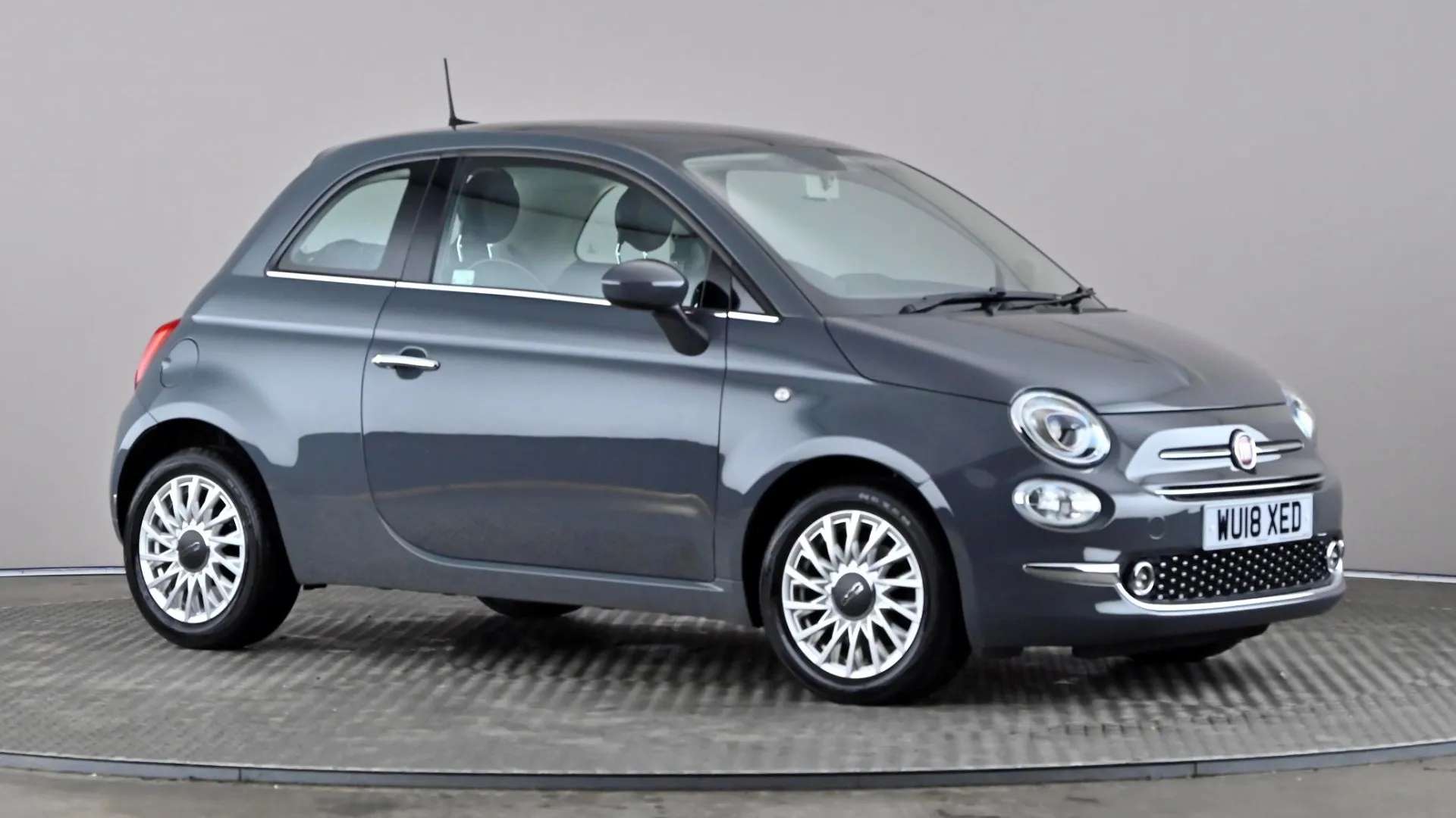 2018 FIAT 500 2018 FIAT 500