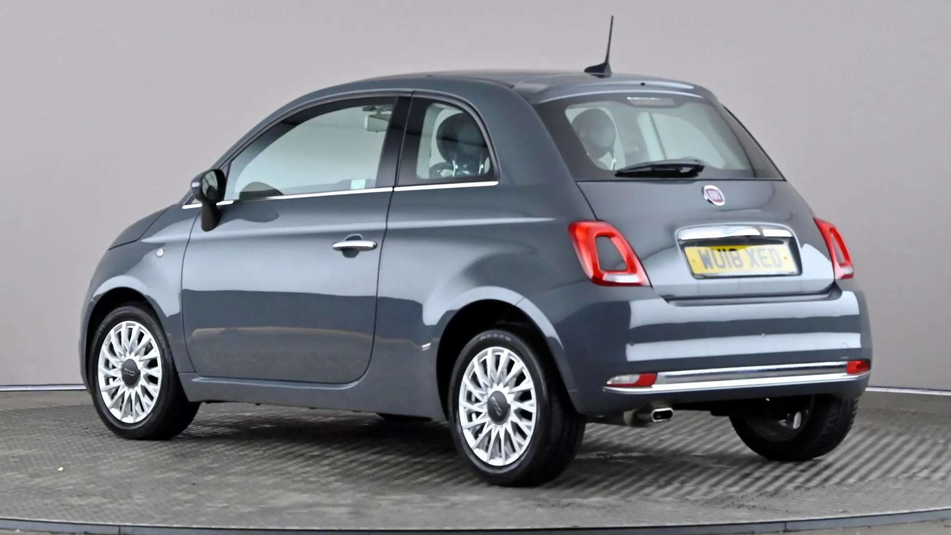 2018 FIAT 500 2018 FIAT 500