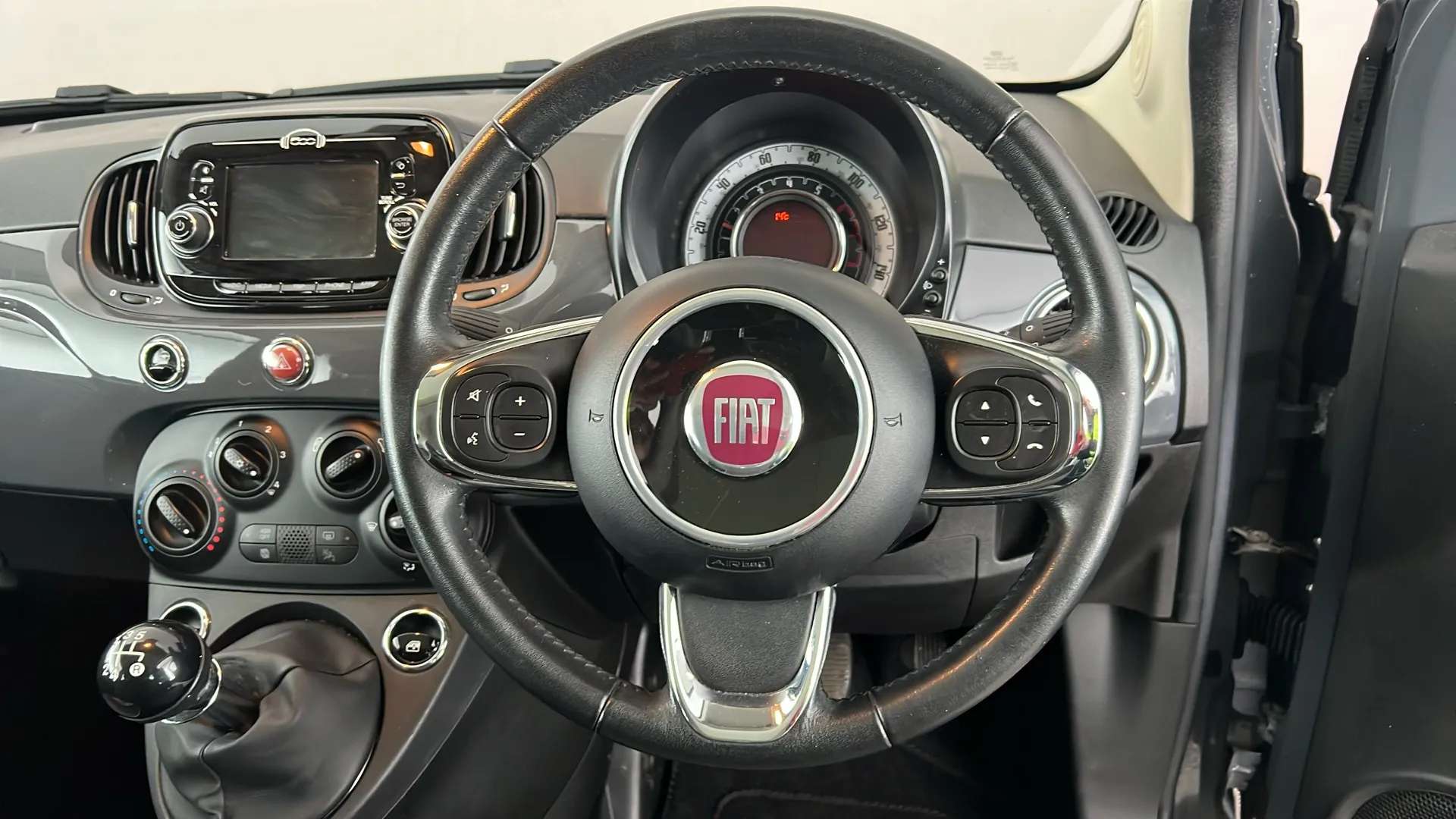 2018 FIAT 500 2018 FIAT 500