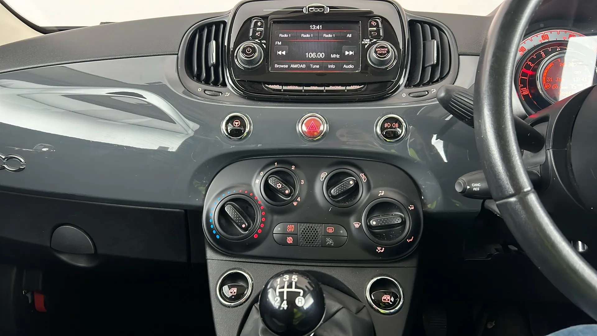 2018 FIAT 500 2018 FIAT 500