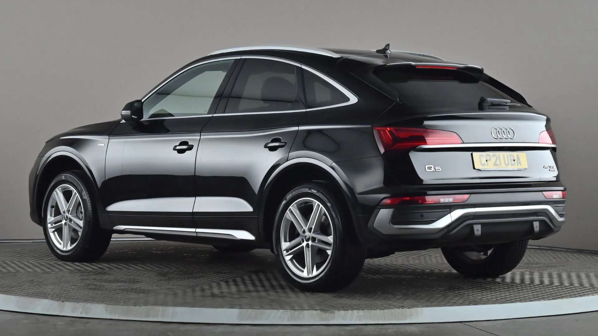 A 2021 AUDI Q5 45 TFSI Quattro S Line S Tronic A 2021 AUDI Q5 45 TFSI Quattro S Line S Tronic