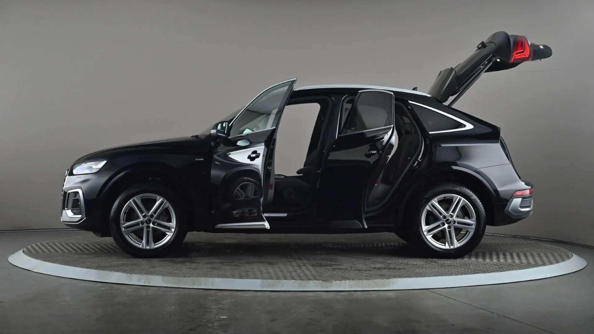 2021 AUDI Q5 2021 AUDI Q5