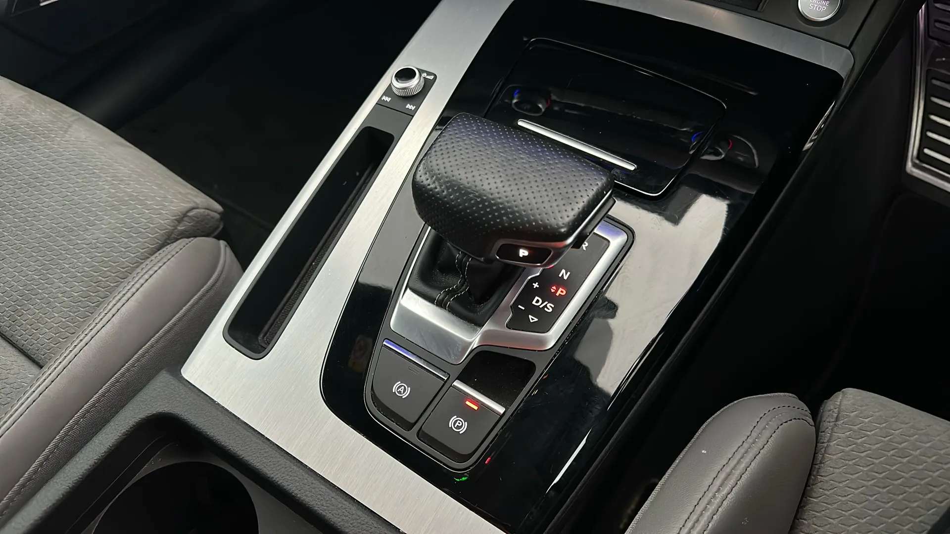 2021 AUDI Q5 2021 AUDI Q5