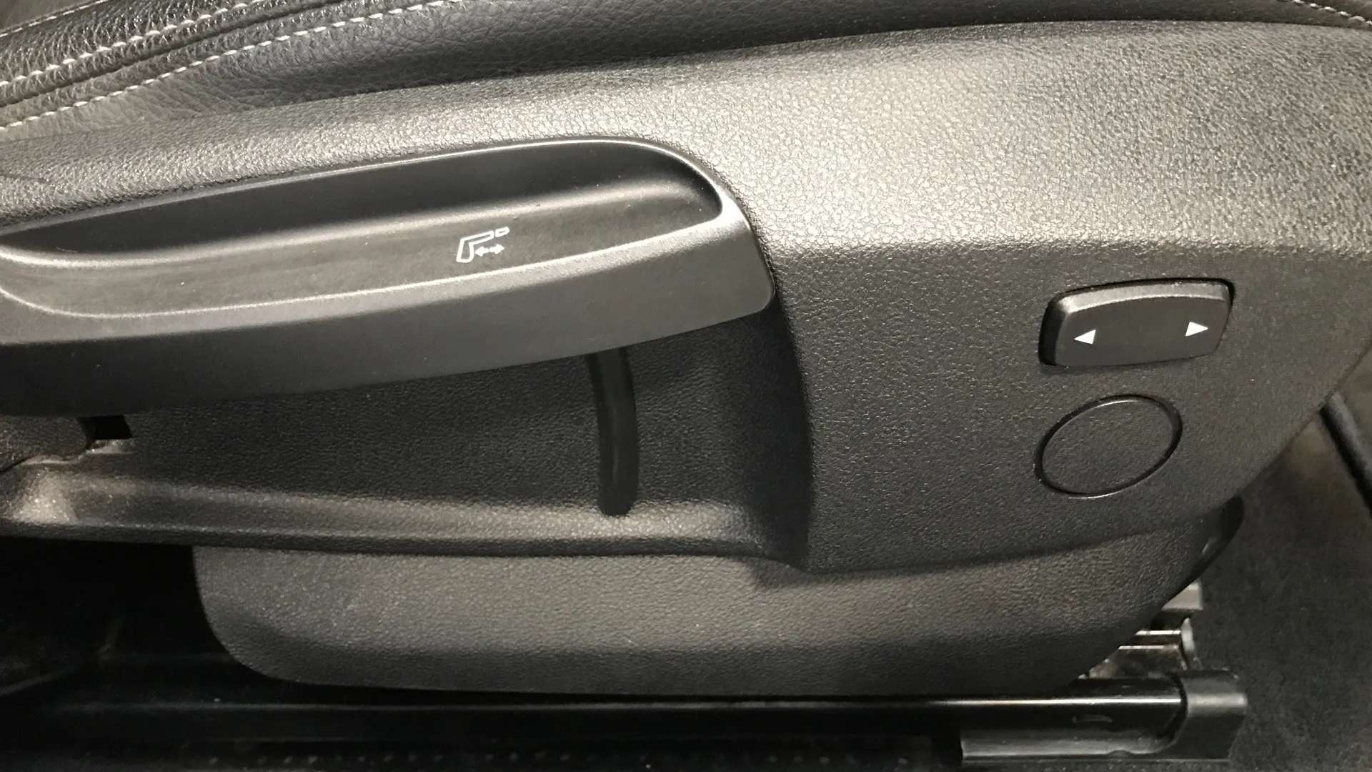 2020 BMW 1 SERIES 2020 BMW 1 SERIES