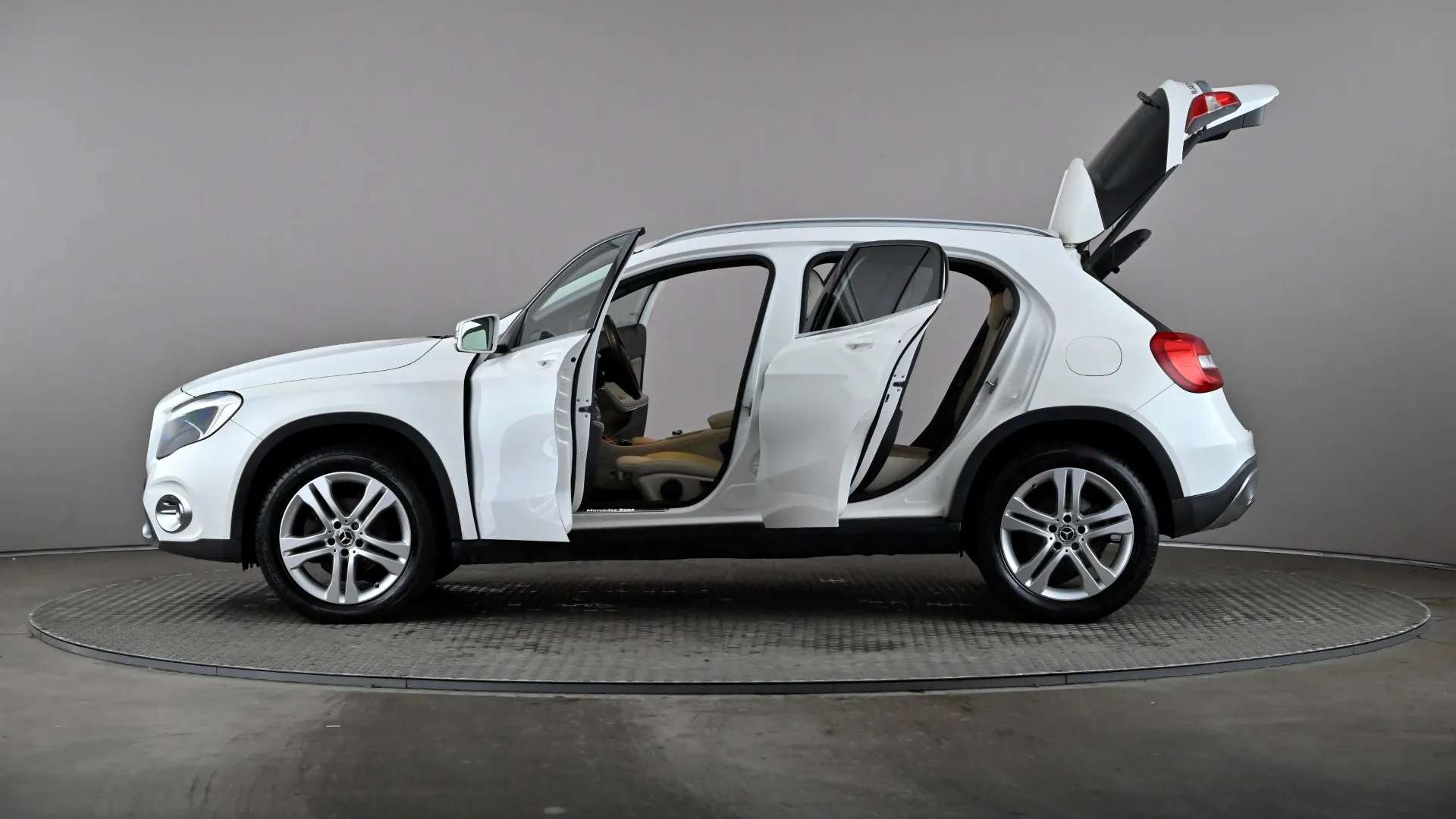 2018 MERCEDES-BENZ GLA 2018 MERCEDES-BENZ GLA