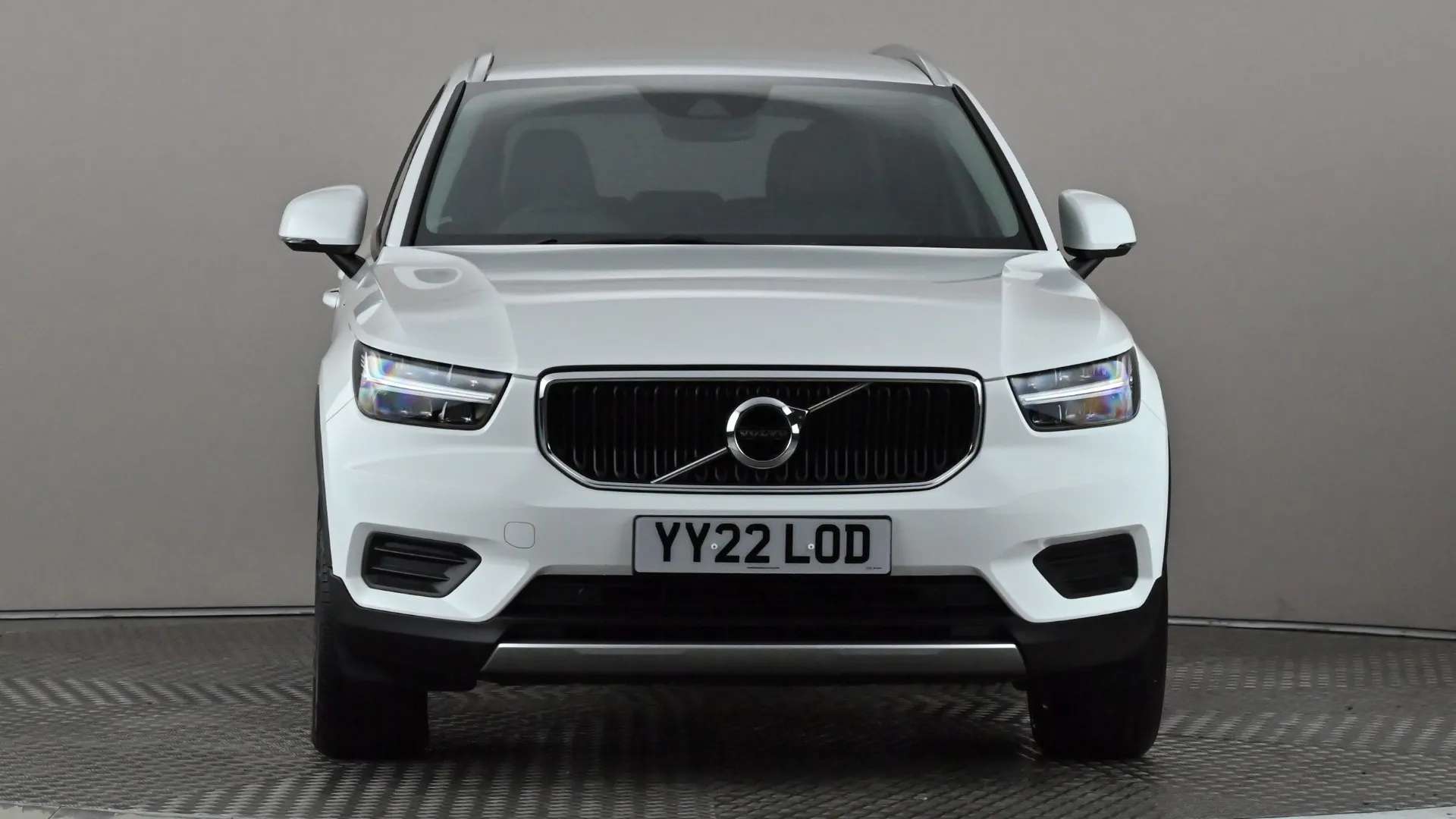 2022 VOLVO XC40 2022 VOLVO XC40