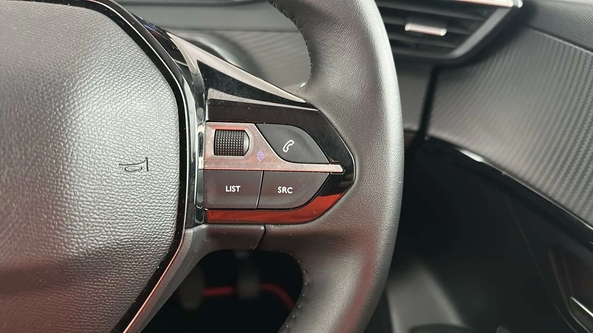 2024 PEUGEOT 208 2024 PEUGEOT 208